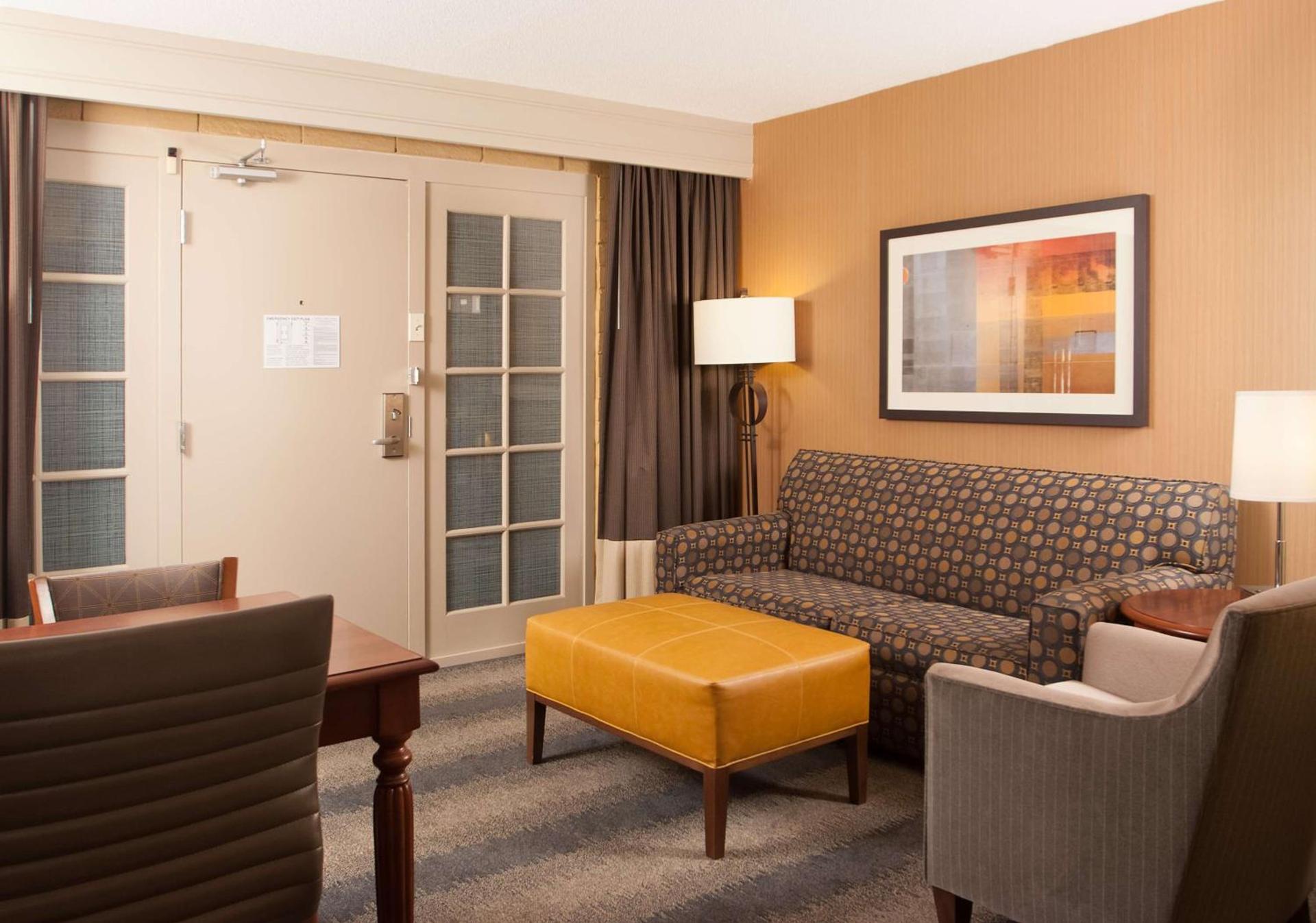 Embassy Suites by Hilton Minneapolis Bloomington Edina photo 36
