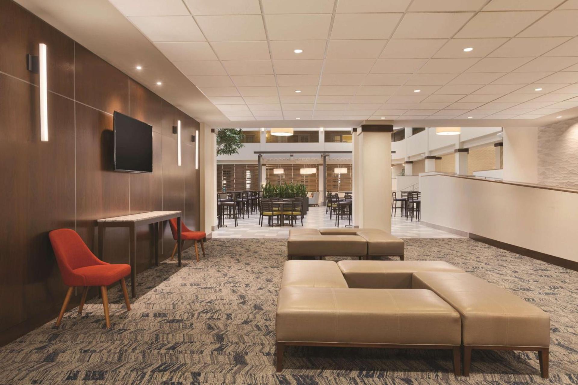 Embassy Suites by Hilton Minneapolis Bloomington Edina photo 47