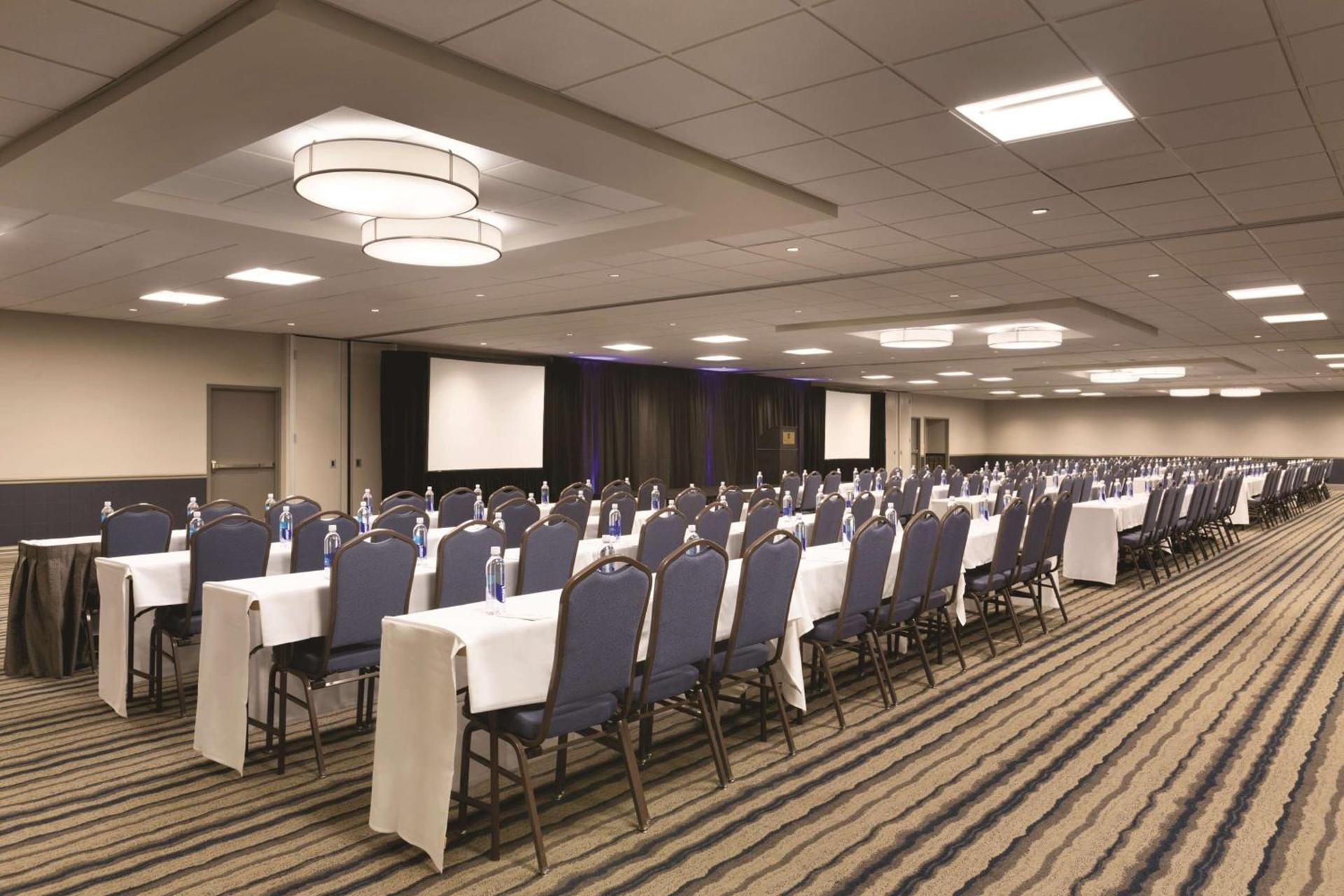 Embassy Suites by Hilton Minneapolis Bloomington Edina photo 49
