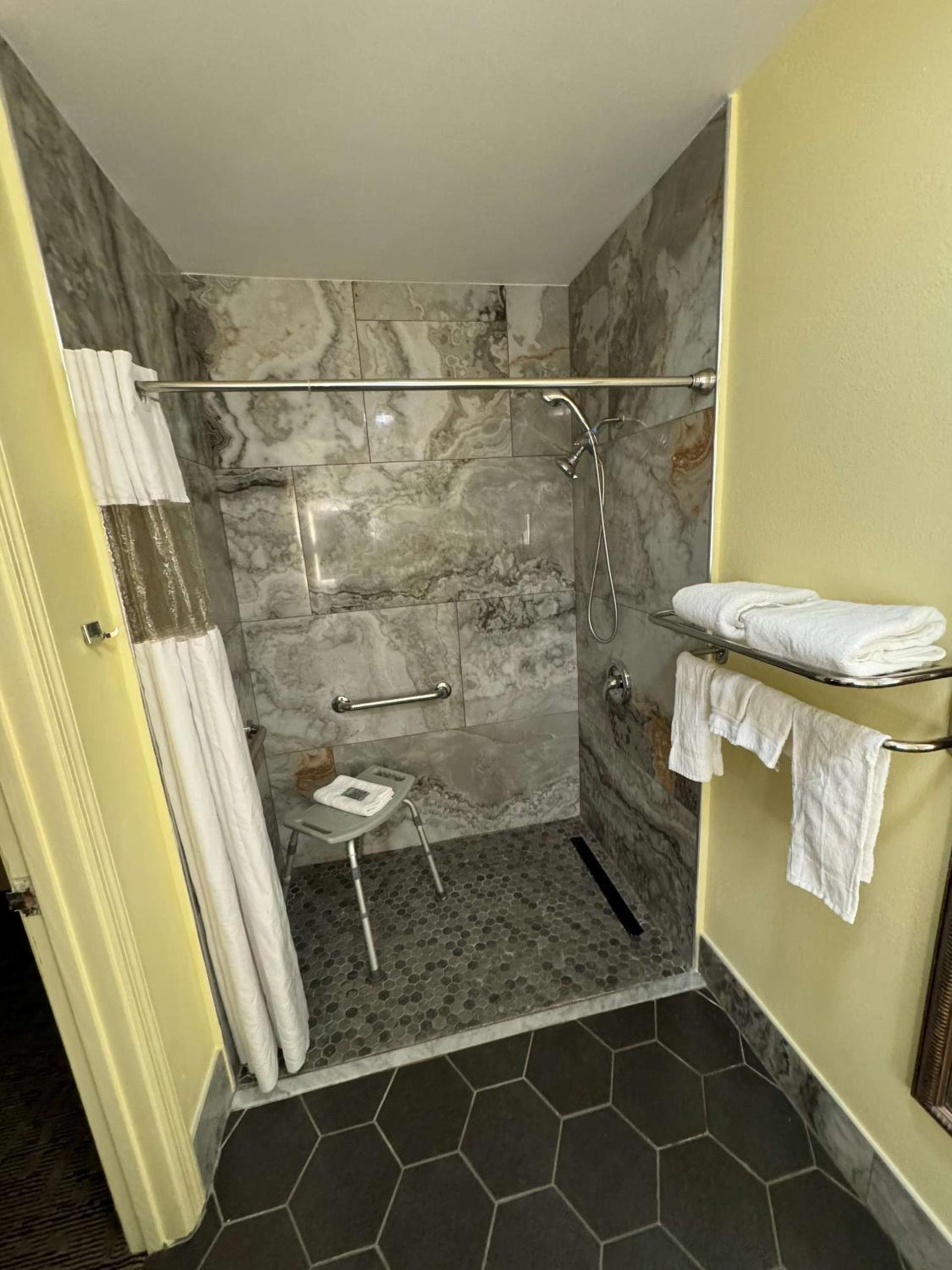 SureStay Hotel by Best Western Manning photo 28