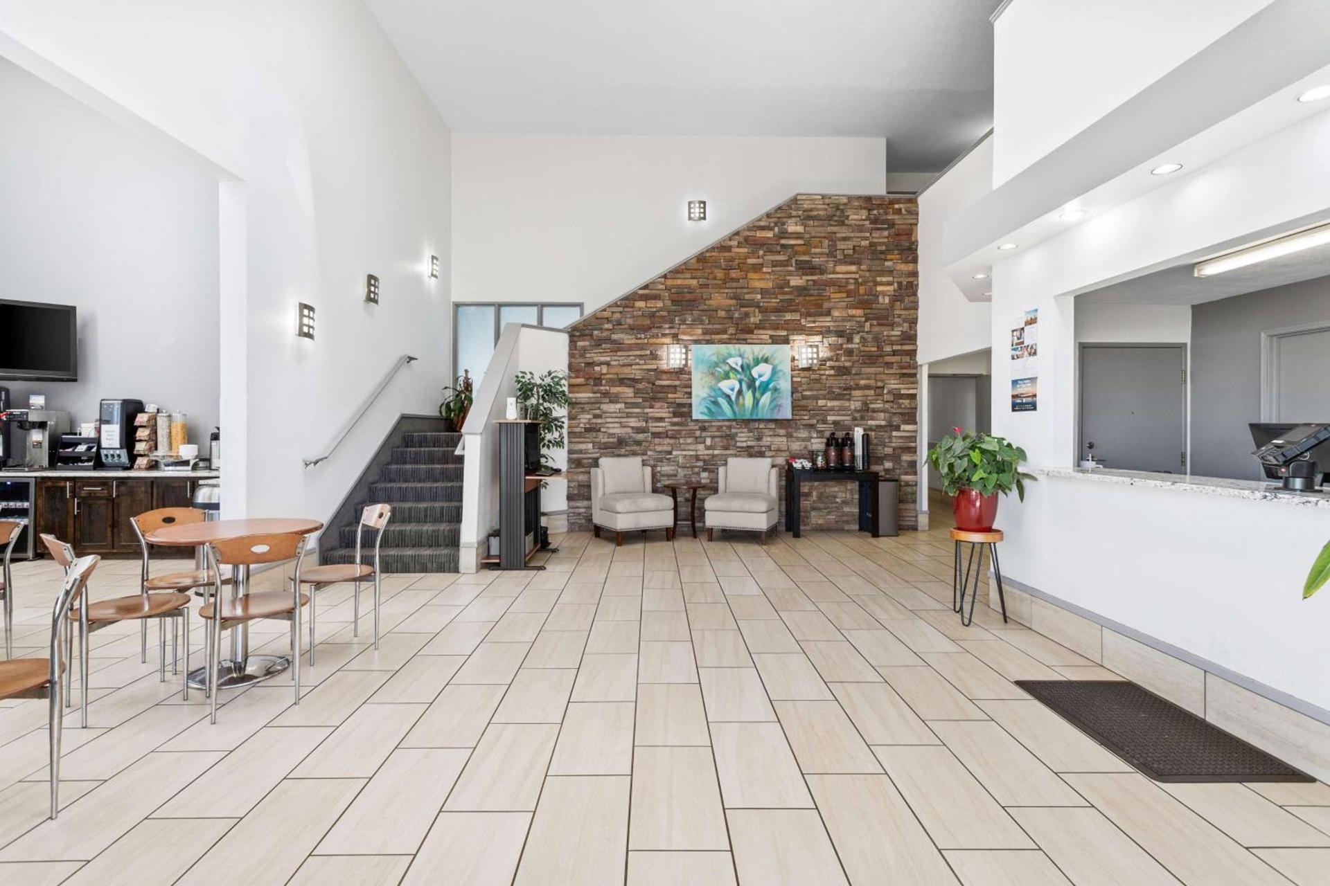SureStay Hotel by Best Western Albuquerque Midtown photo 2