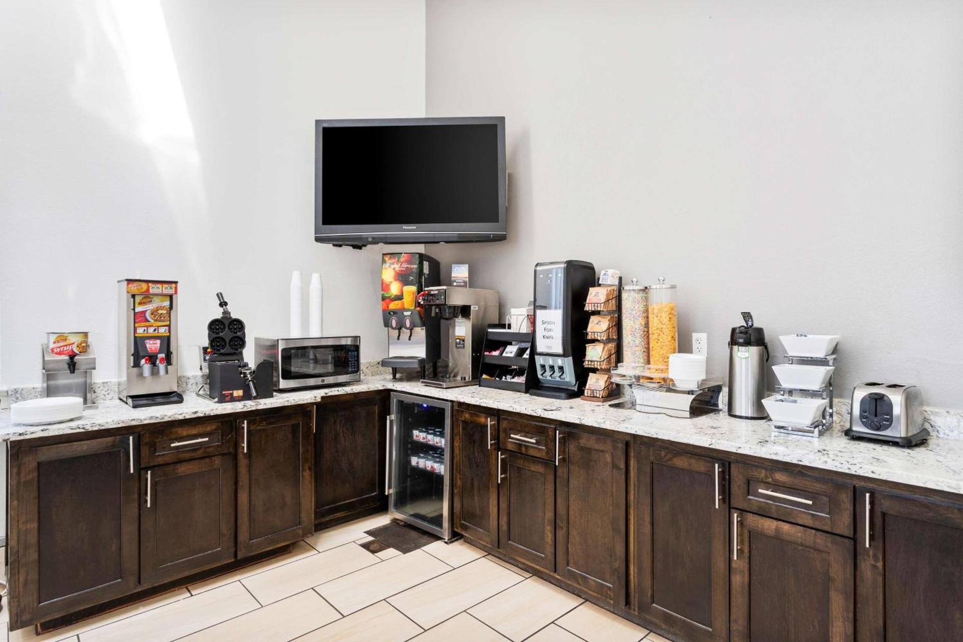 SureStay Hotel by Best Western Albuquerque Midtown photo 32
