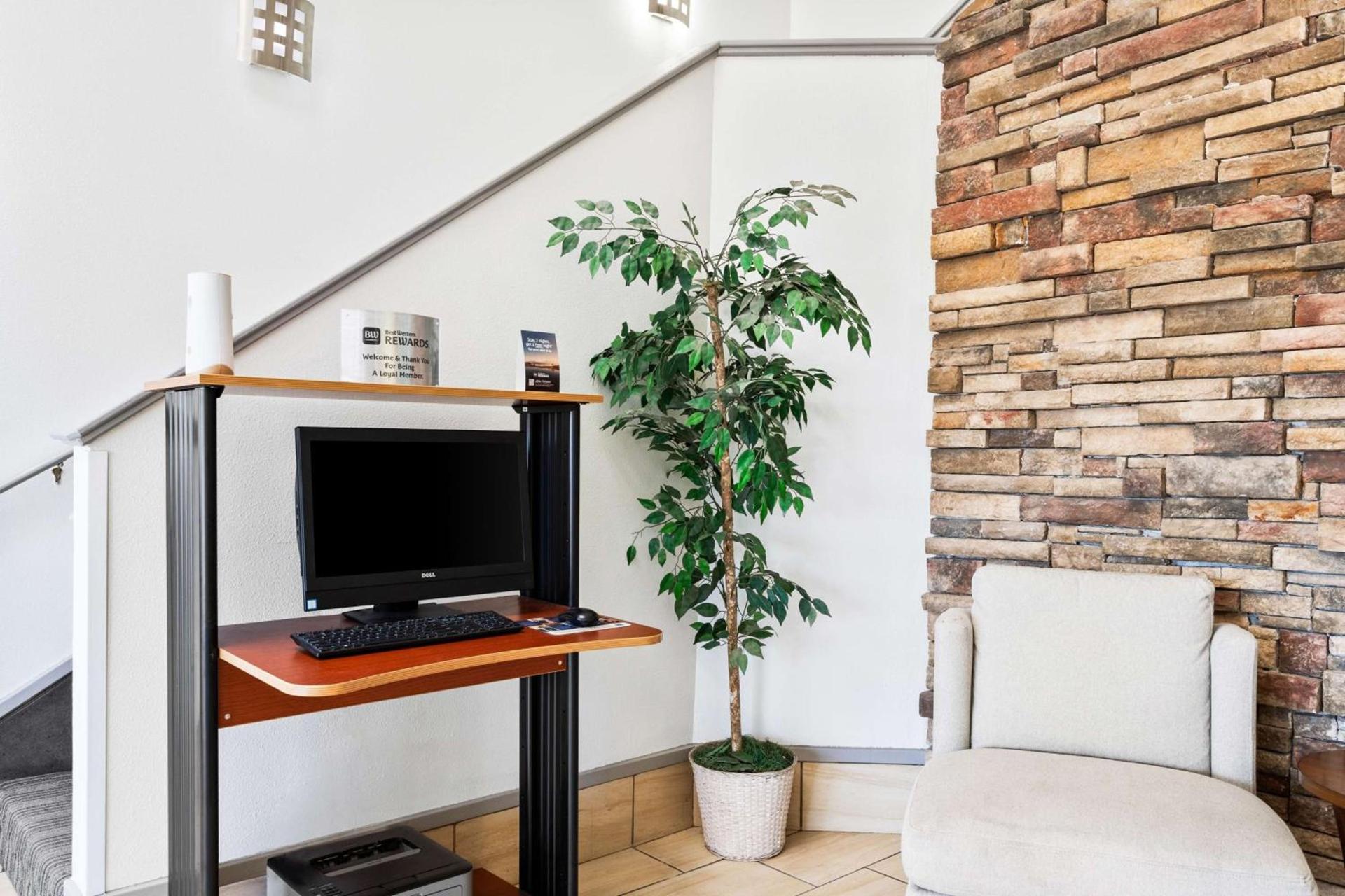 SureStay Hotel by Best Western Albuquerque Midtown photo 8