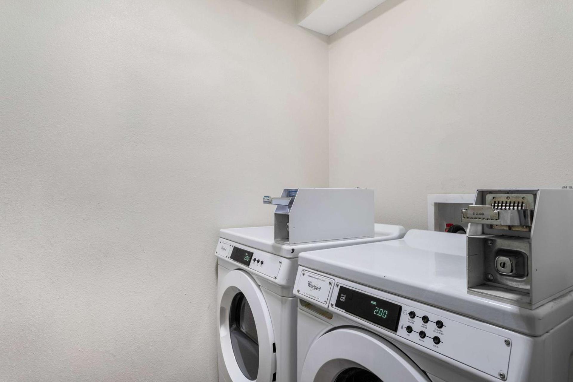 SureStay Hotel by Best Western Albuquerque Midtown photo 31