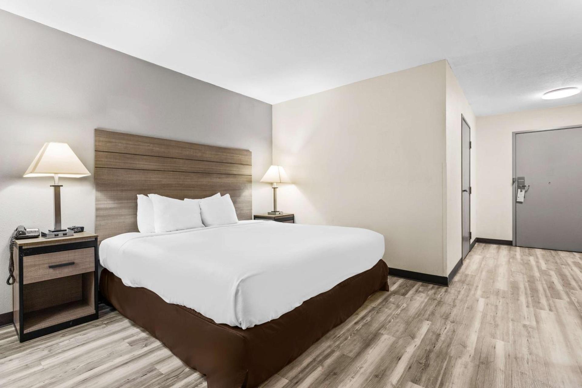 SureStay Hotel by Best Western Albuquerque Midtown photo 14