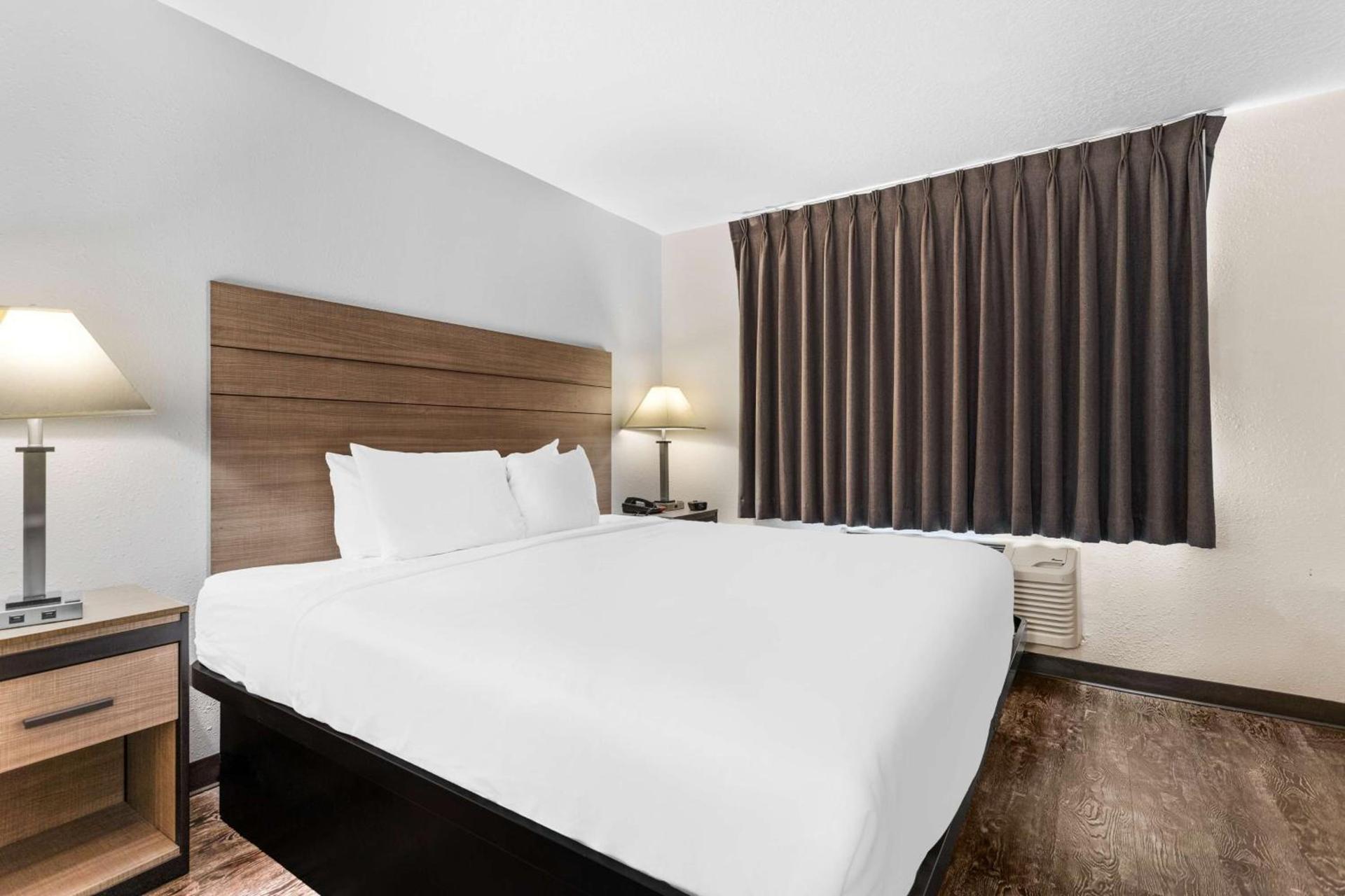 SureStay Hotel by Best Western Albuquerque Midtown photo 25