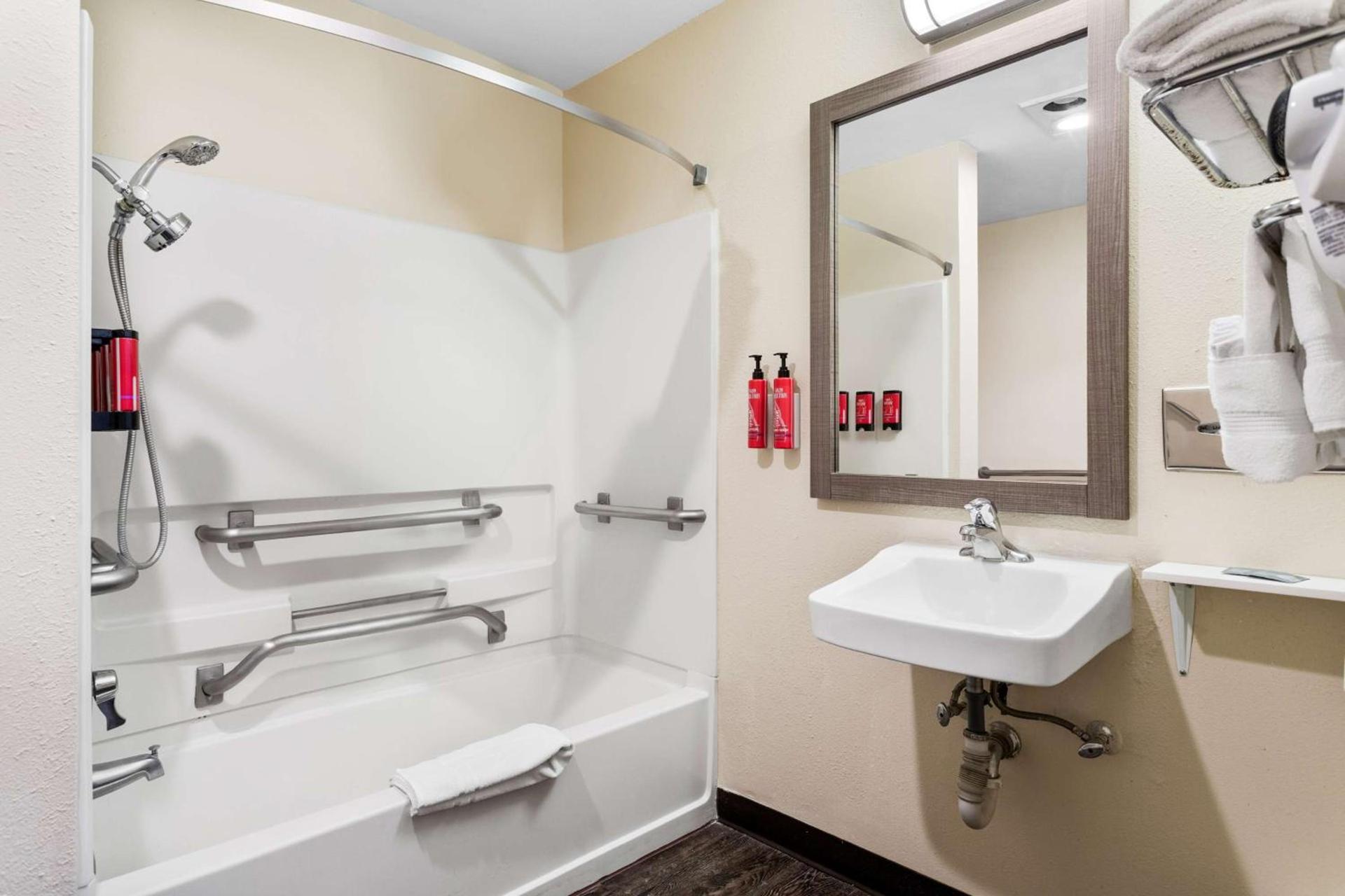 SureStay Hotel by Best Western Albuquerque Midtown photo 27