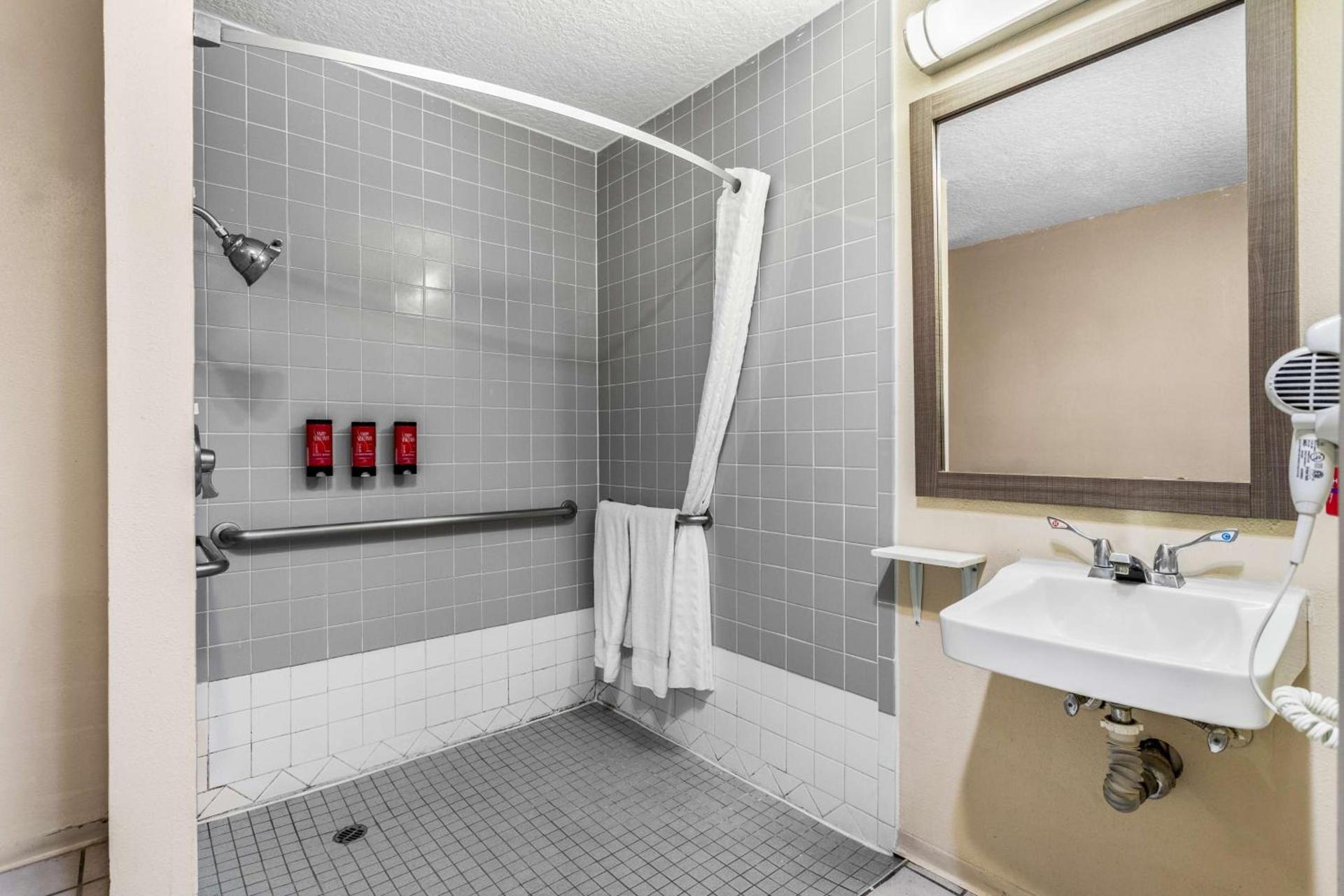 SureStay Hotel by Best Western Albuquerque Midtown photo 28