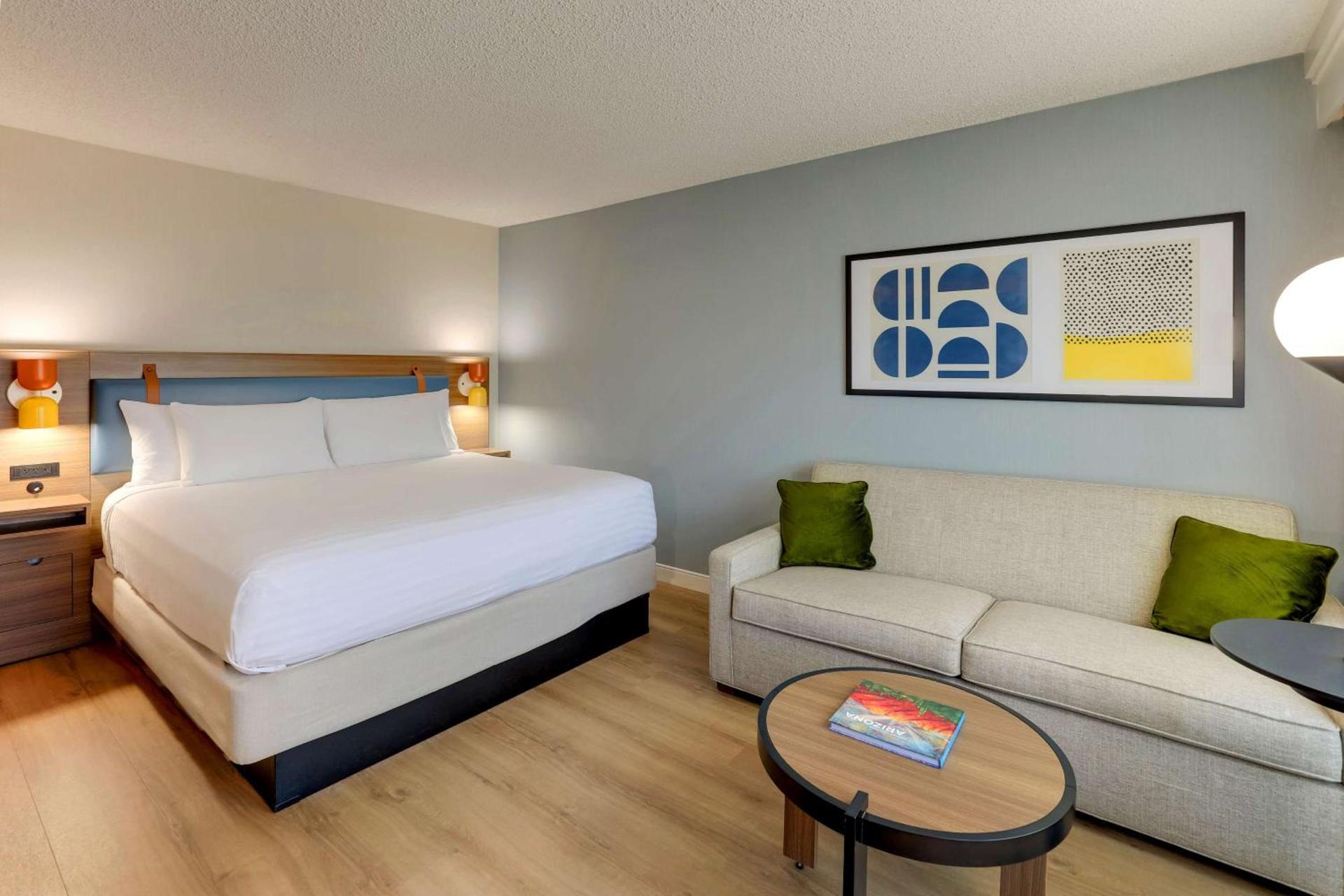 Sonesta Select Scottsdale at Mayo Clinic Campus photo 43