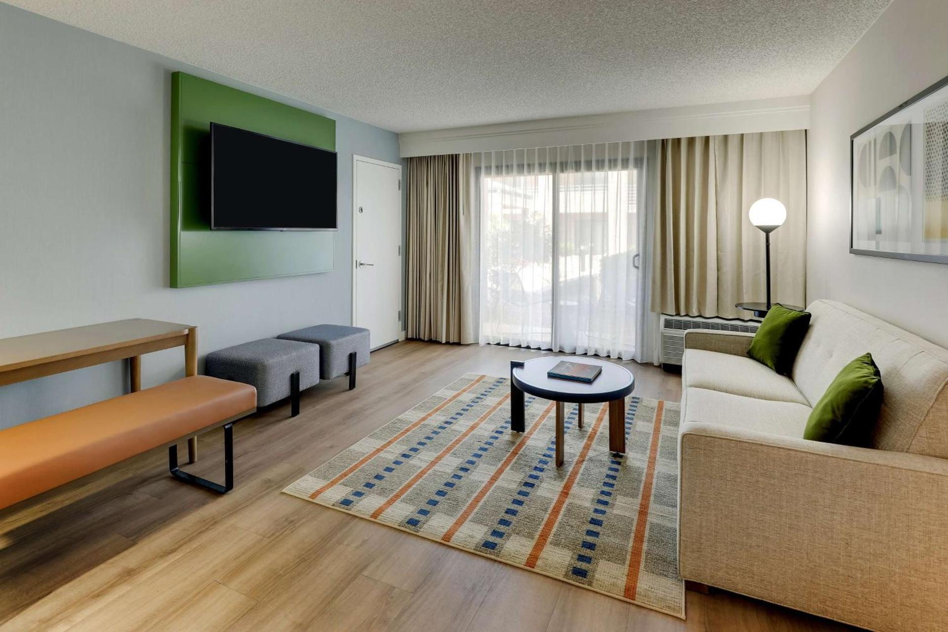 Sonesta Select Scottsdale at Mayo Clinic Campus photo 54