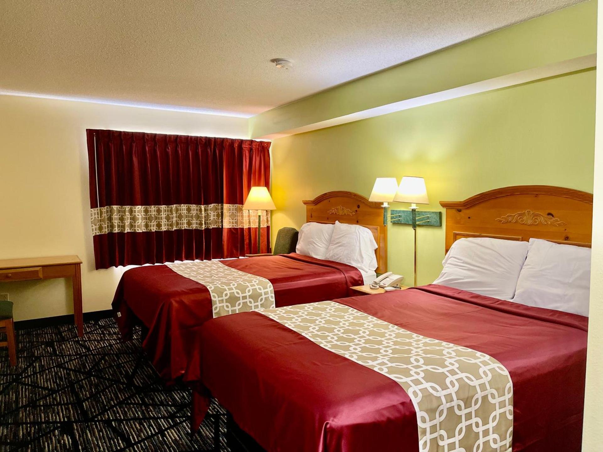 Heritage Inn & Suites photo 7