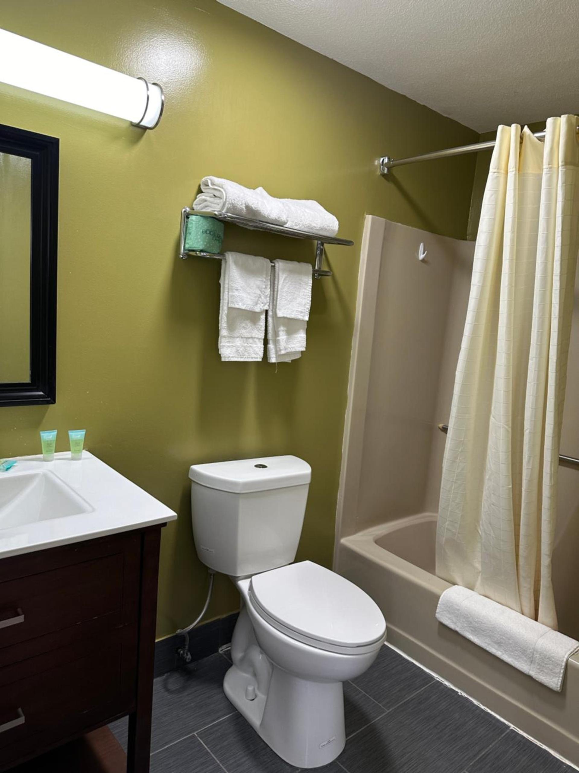 Wickford Motor Inn photo 3