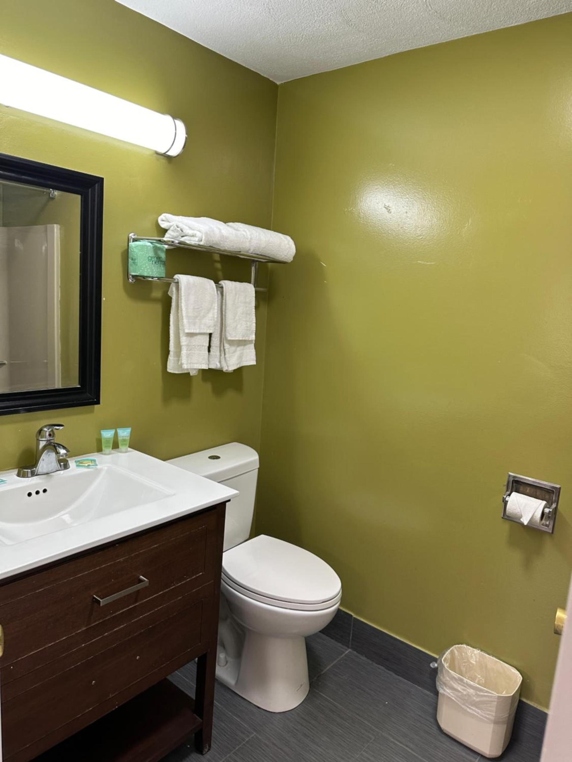 Wickford Motor Inn photo 2
