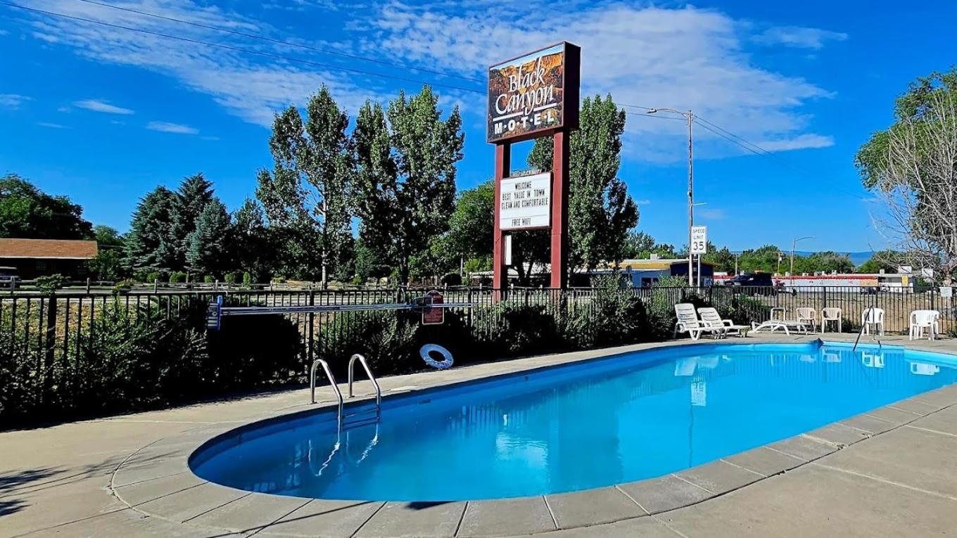 Econo Lodge Inn & Suites Montrose - Black Canyon Area photo 2