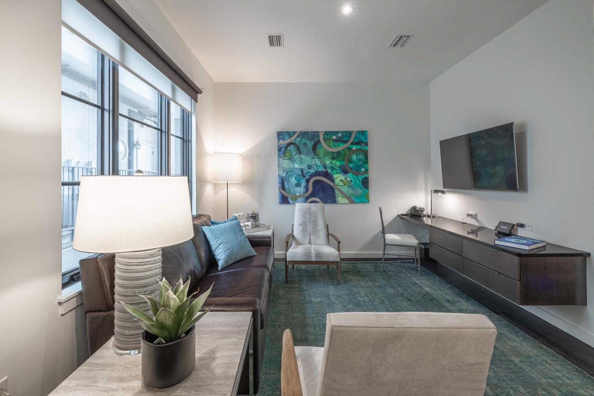 121 Hotel by AvantStay photo 27