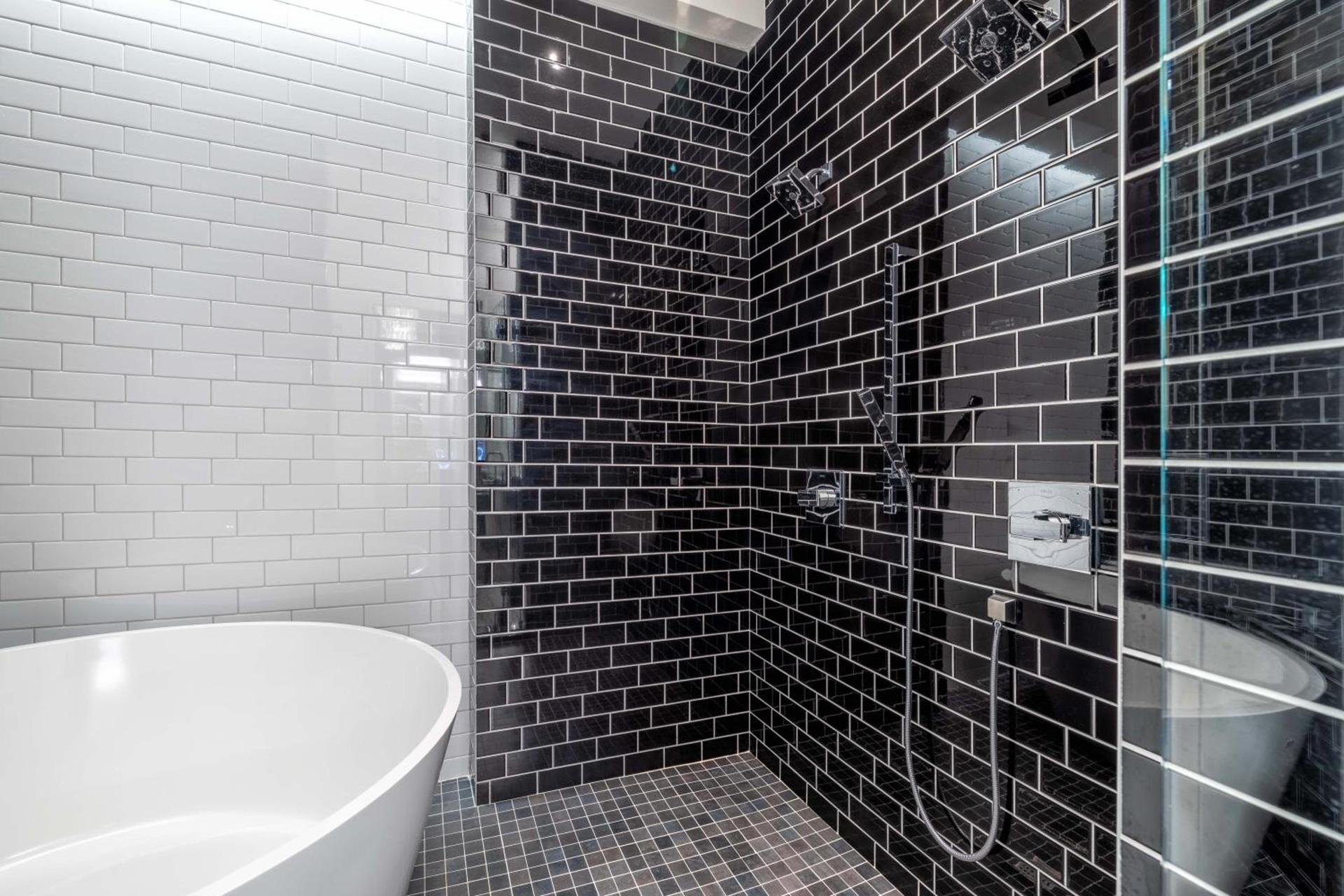 121 Hotel by AvantStay photo 42