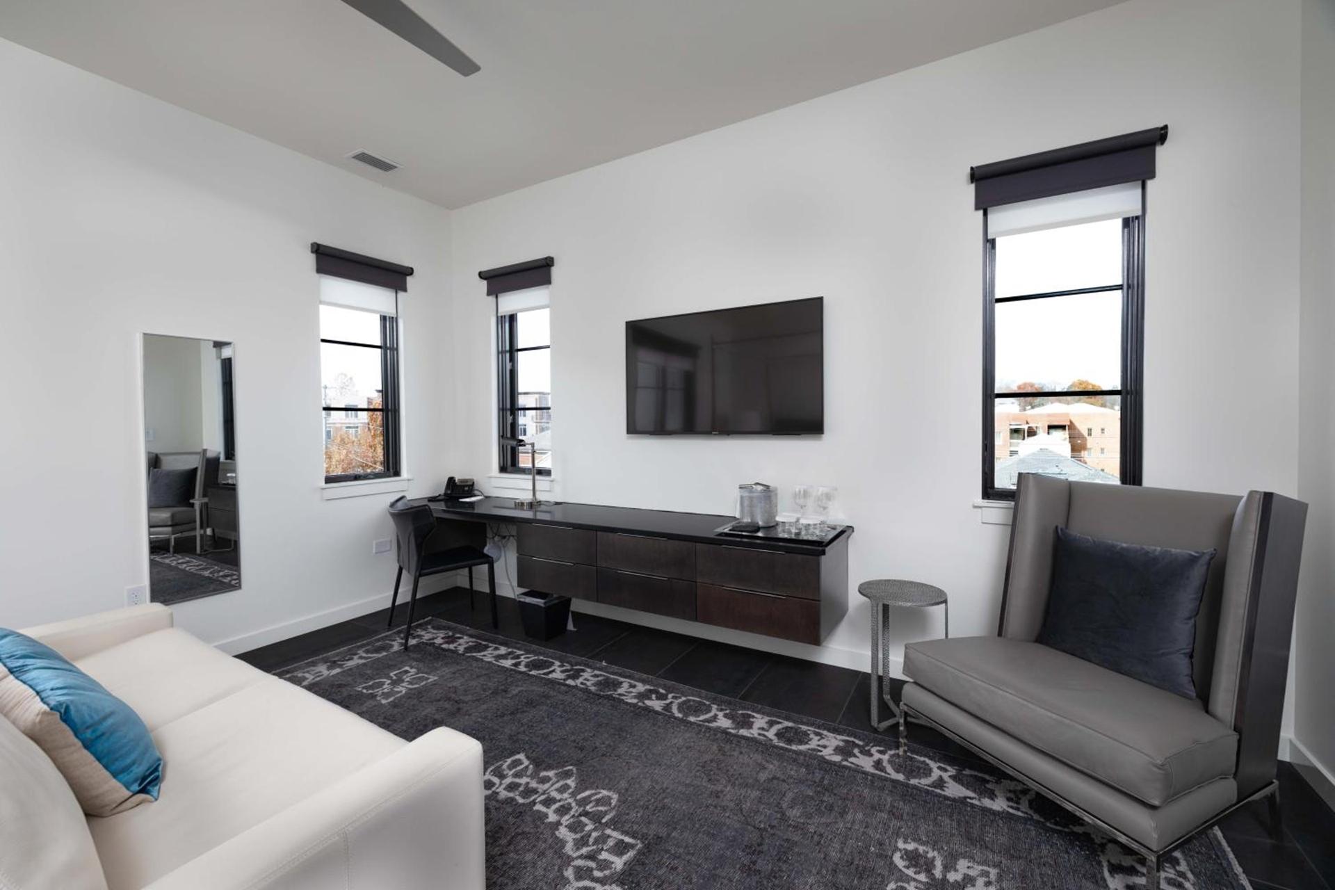 121 Hotel by AvantStay photo 69