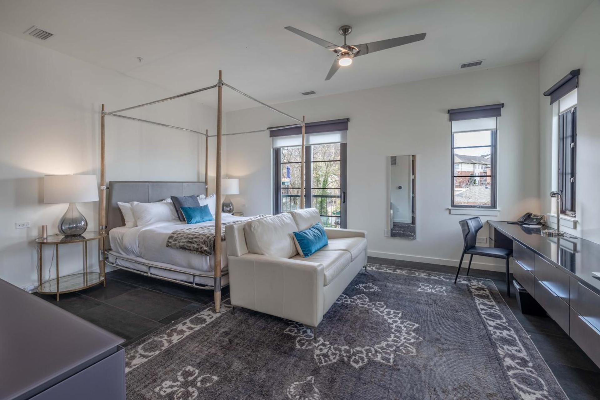 121 Hotel by AvantStay photo 71