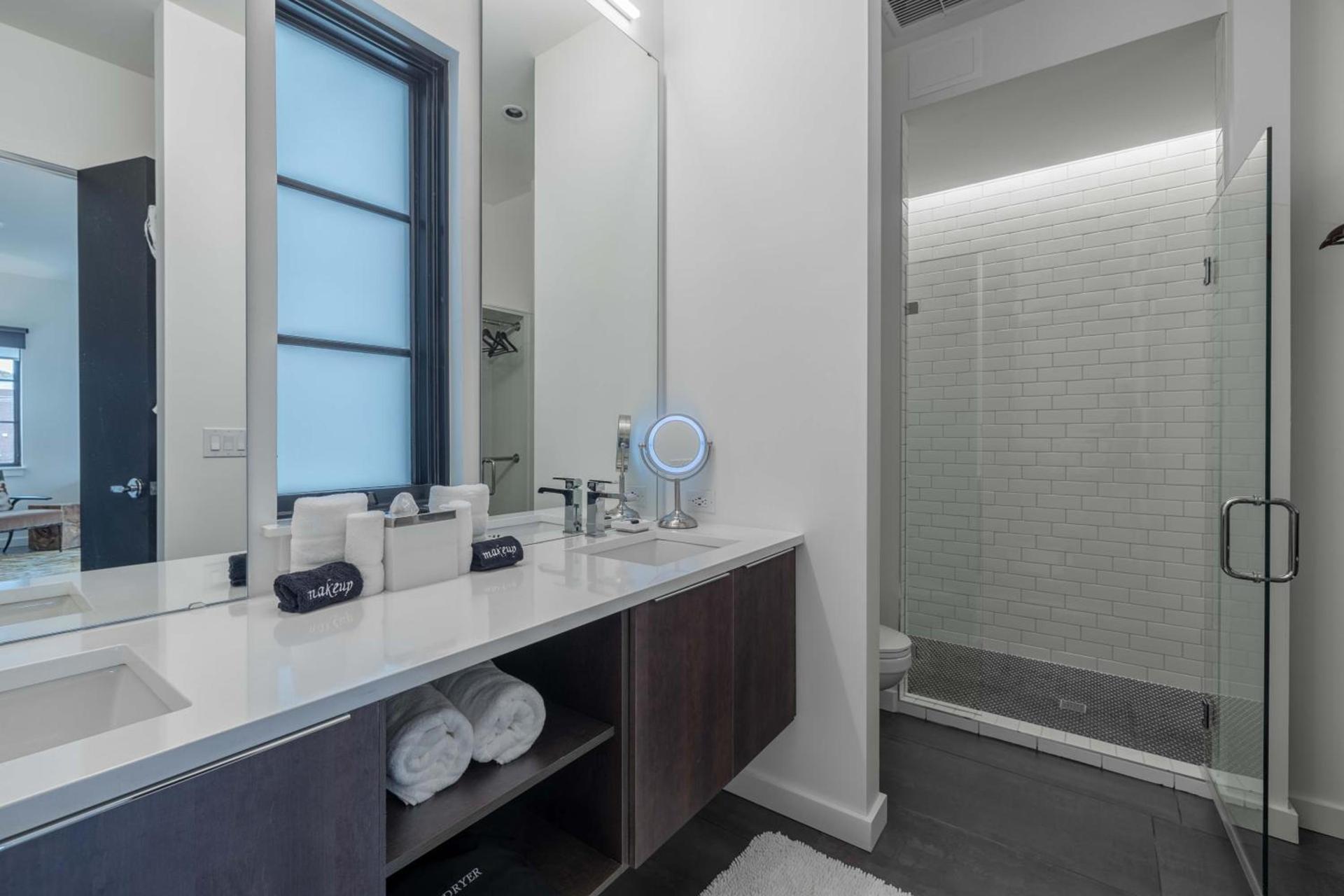 121 Hotel by AvantStay photo 92