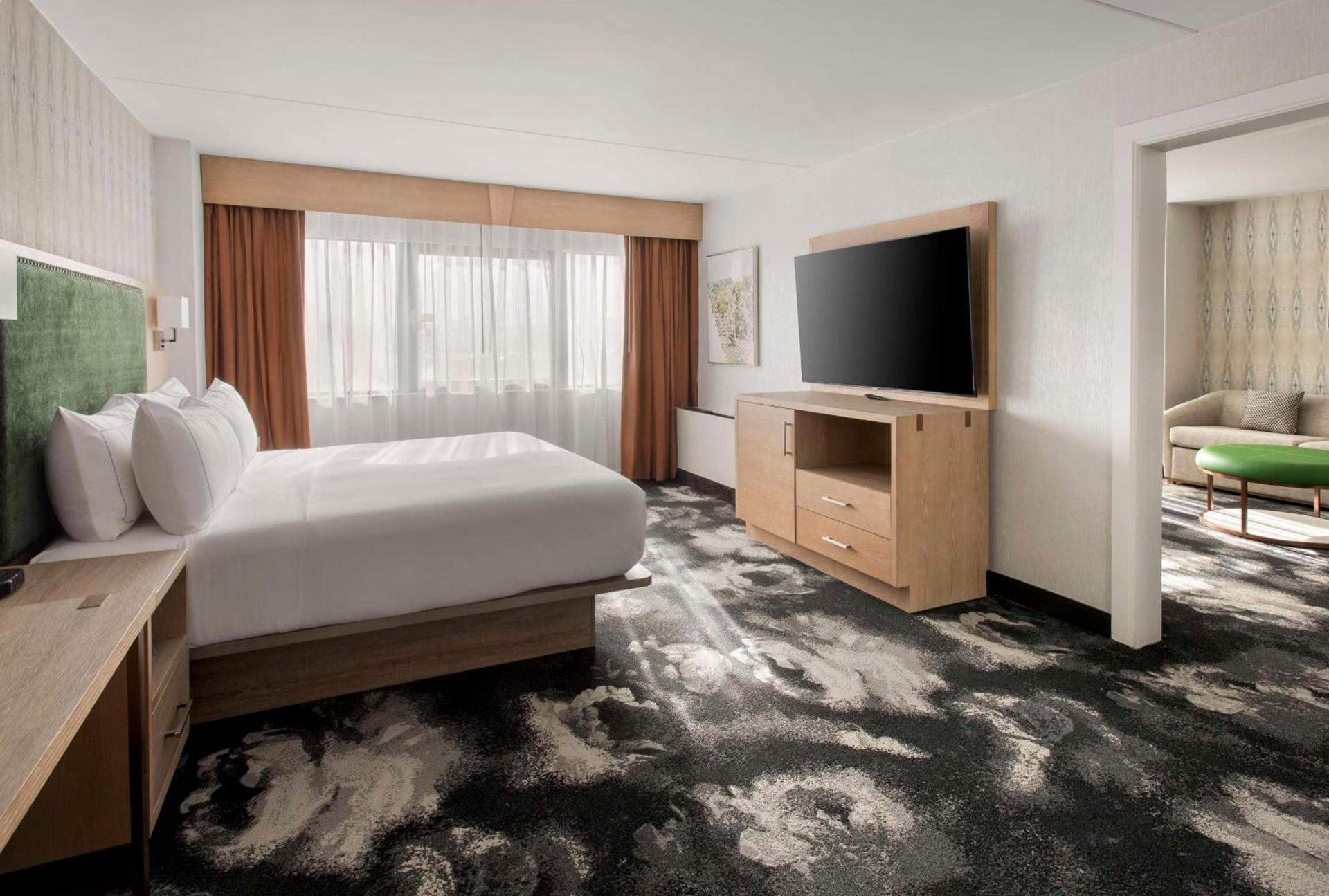 DoubleTree by Hilton Poughkeepsie photo 2