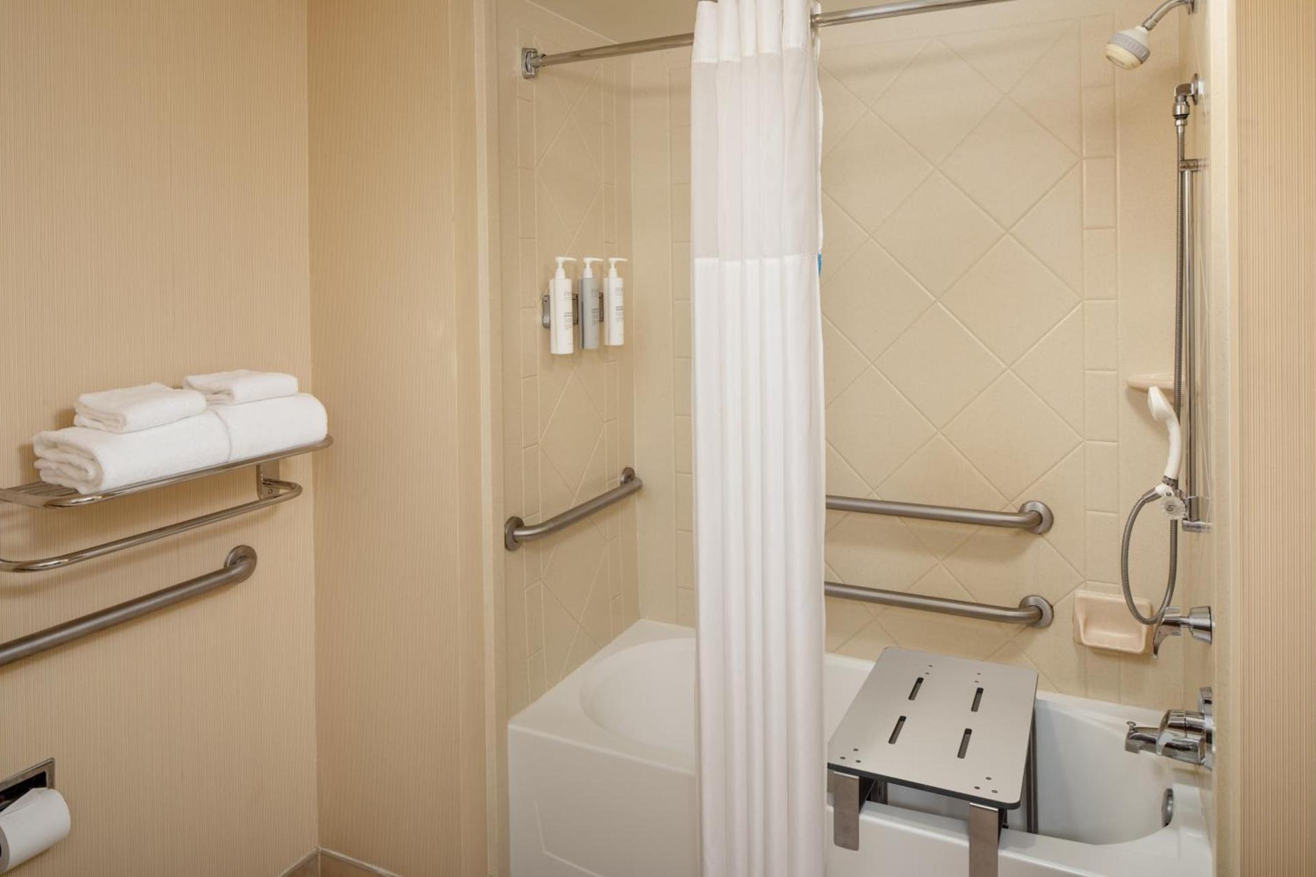 Hampton Inn & Suites Mystic photo 30