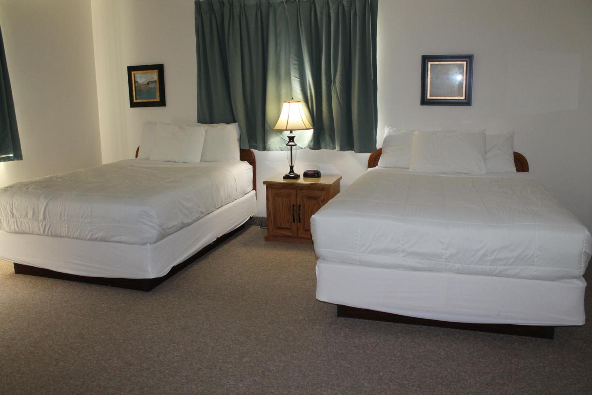 American Host Inn photo 14