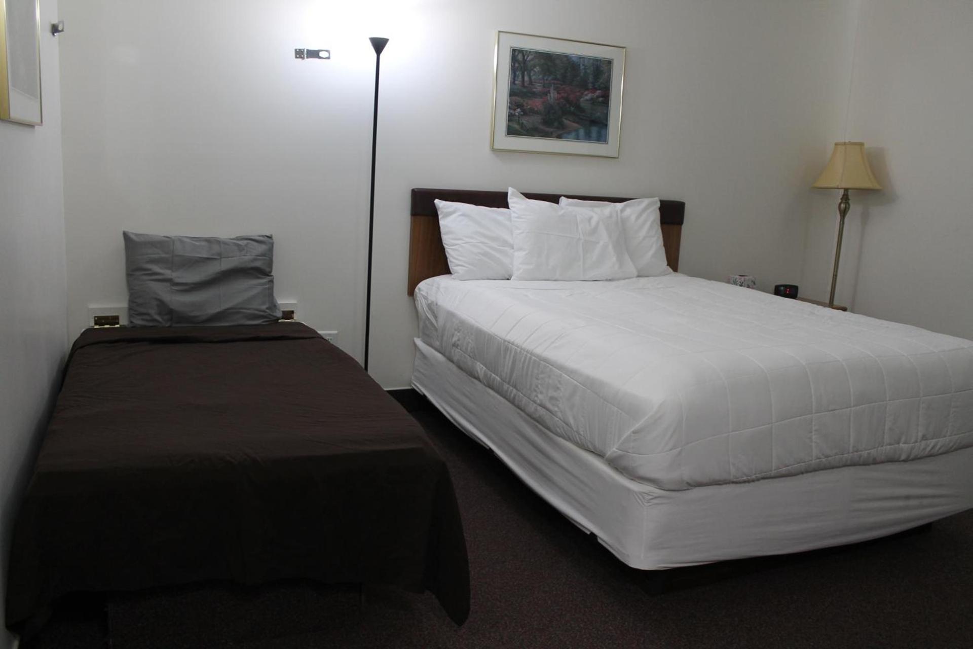 American Host Inn photo 19