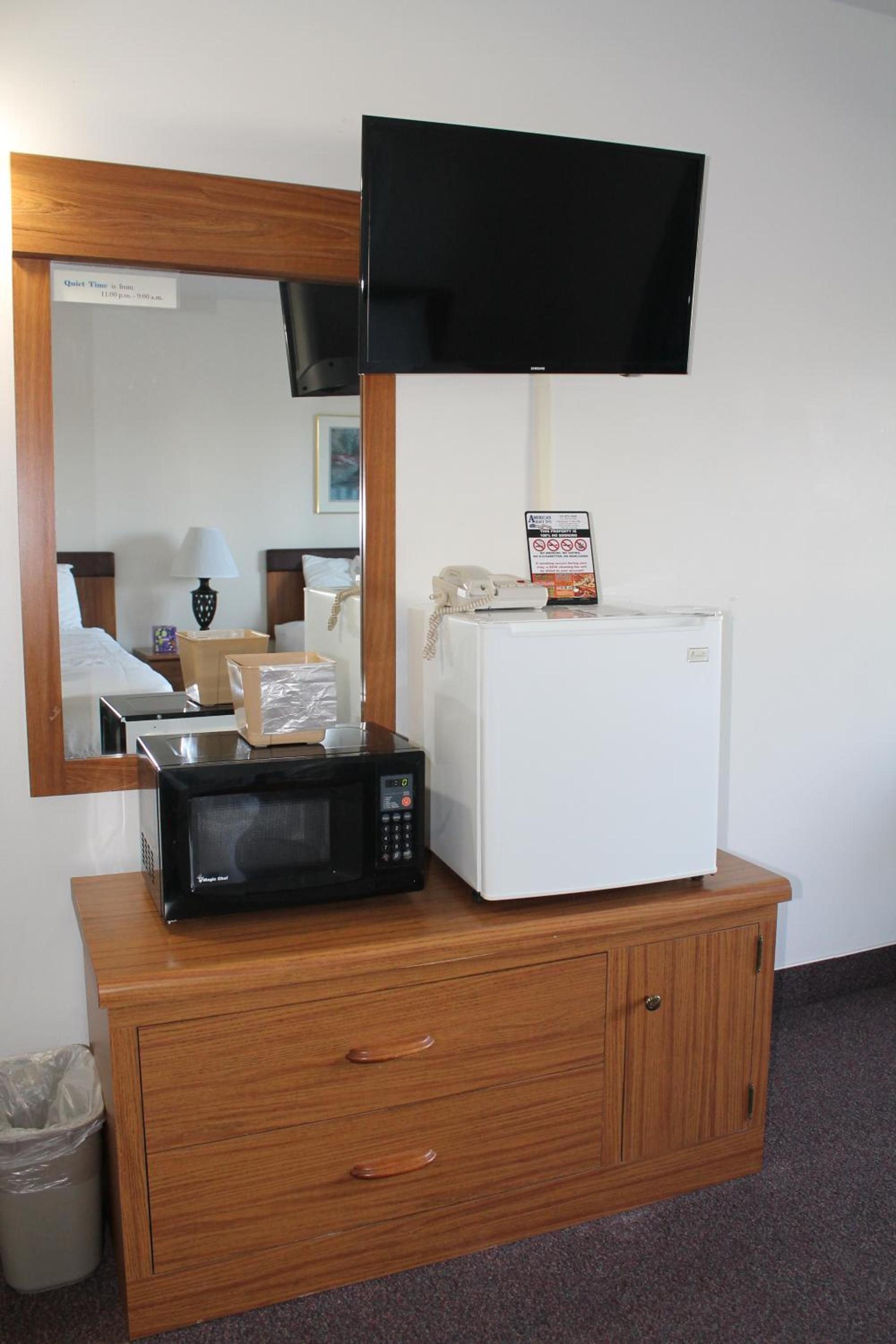 American Host Inn photo 28