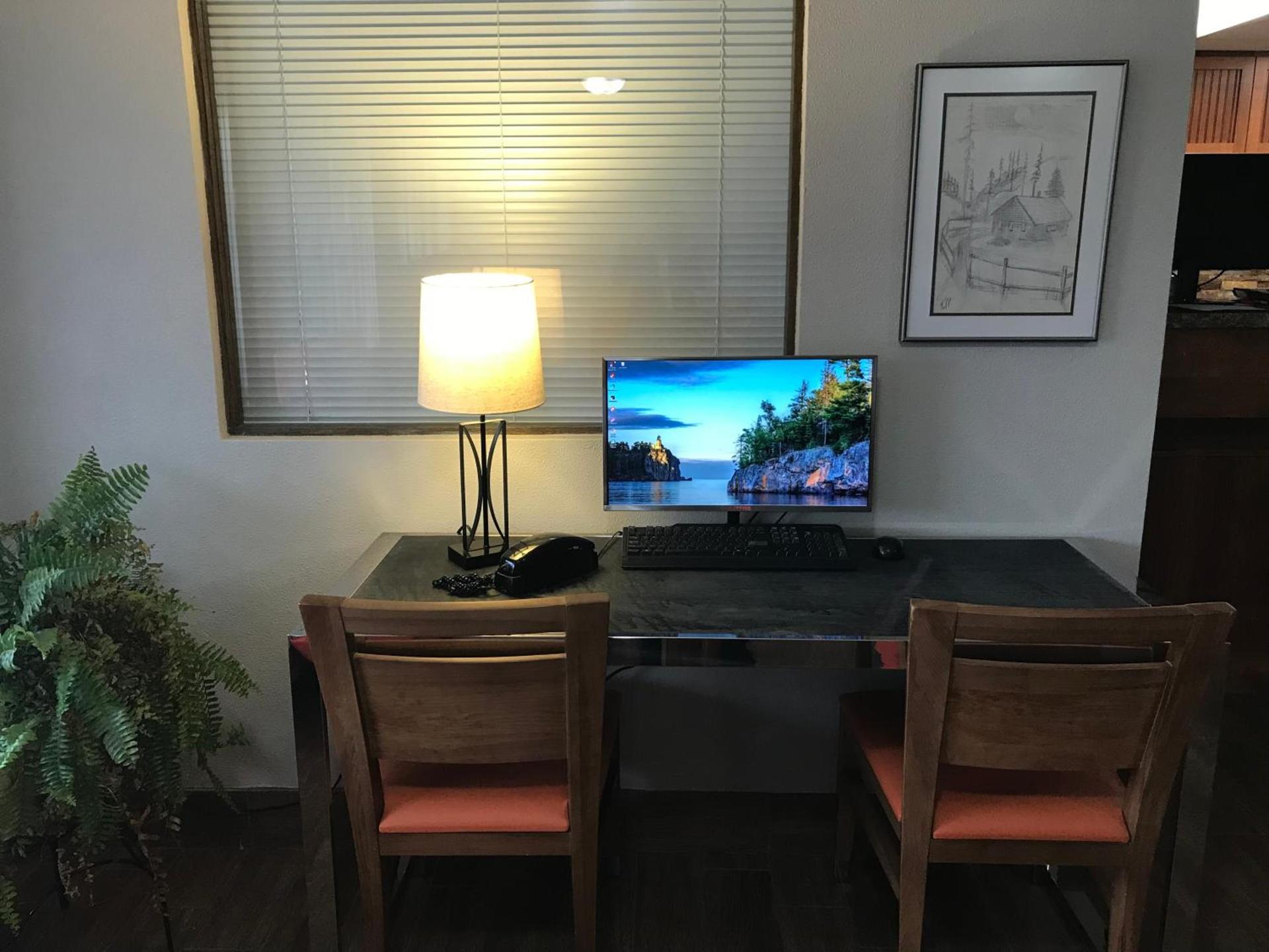 Days Inn by Wyndham International Falls photo 18