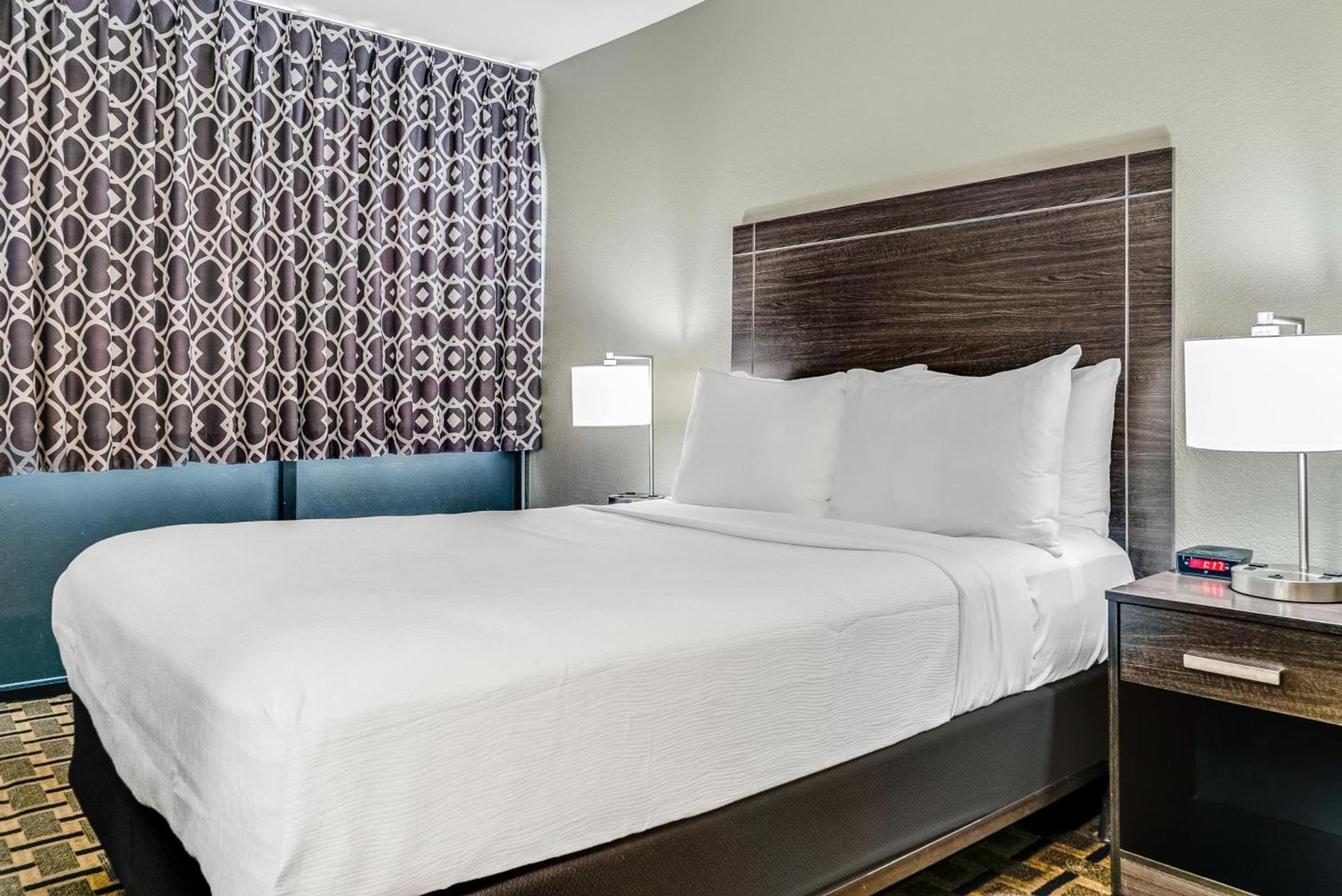 Quality Inn Detroit Downtown photo 61