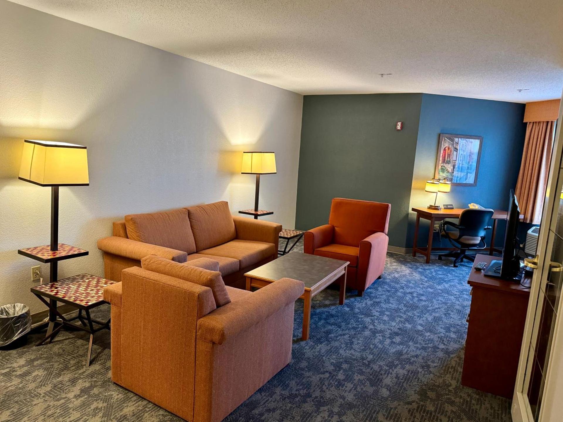 La Quinta by Wyndham Bannockburn-Deerfield photo 52