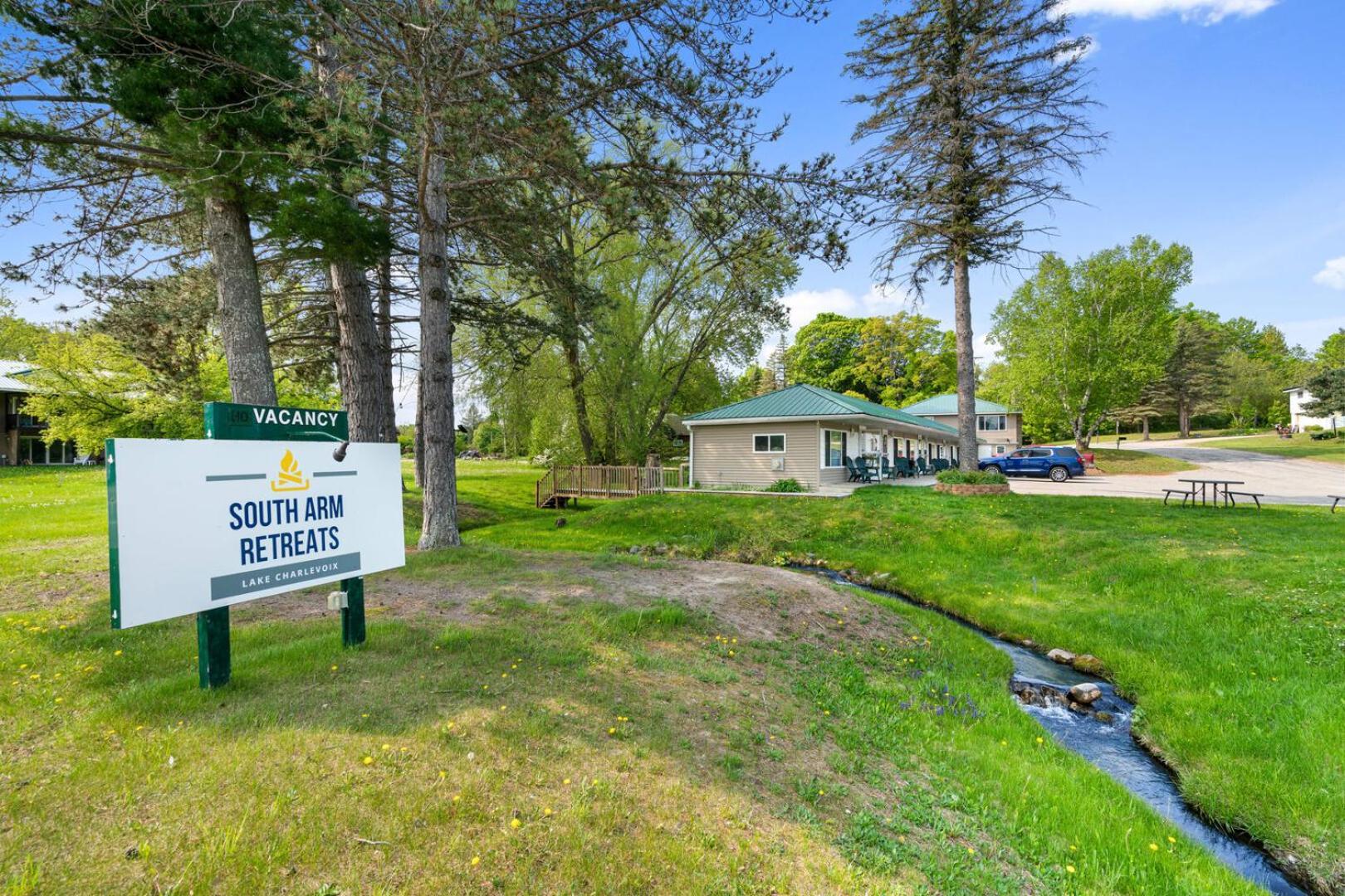 South Arm Retreats Motel photo 58