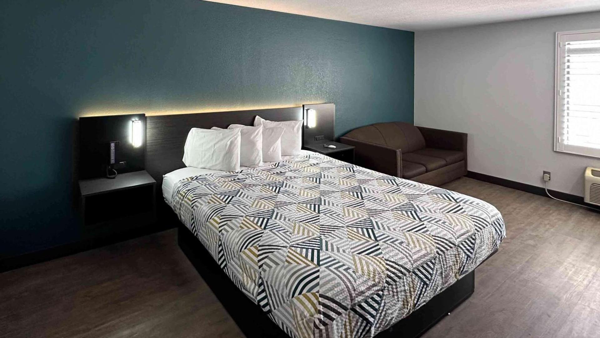 Motel 6-Lebec, CA photo 2
