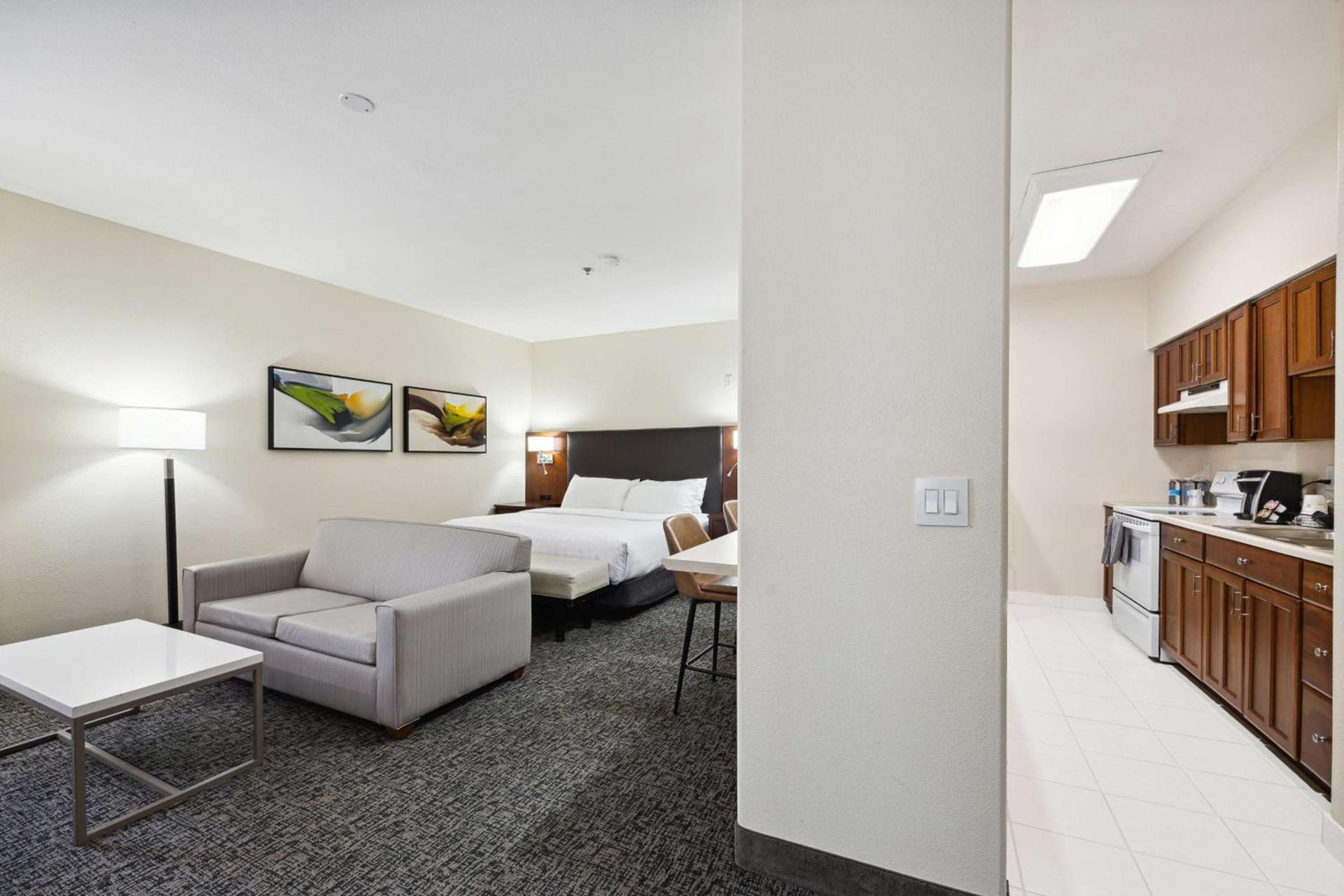 Best Western Plus Downtown Inn & Suites photo 12