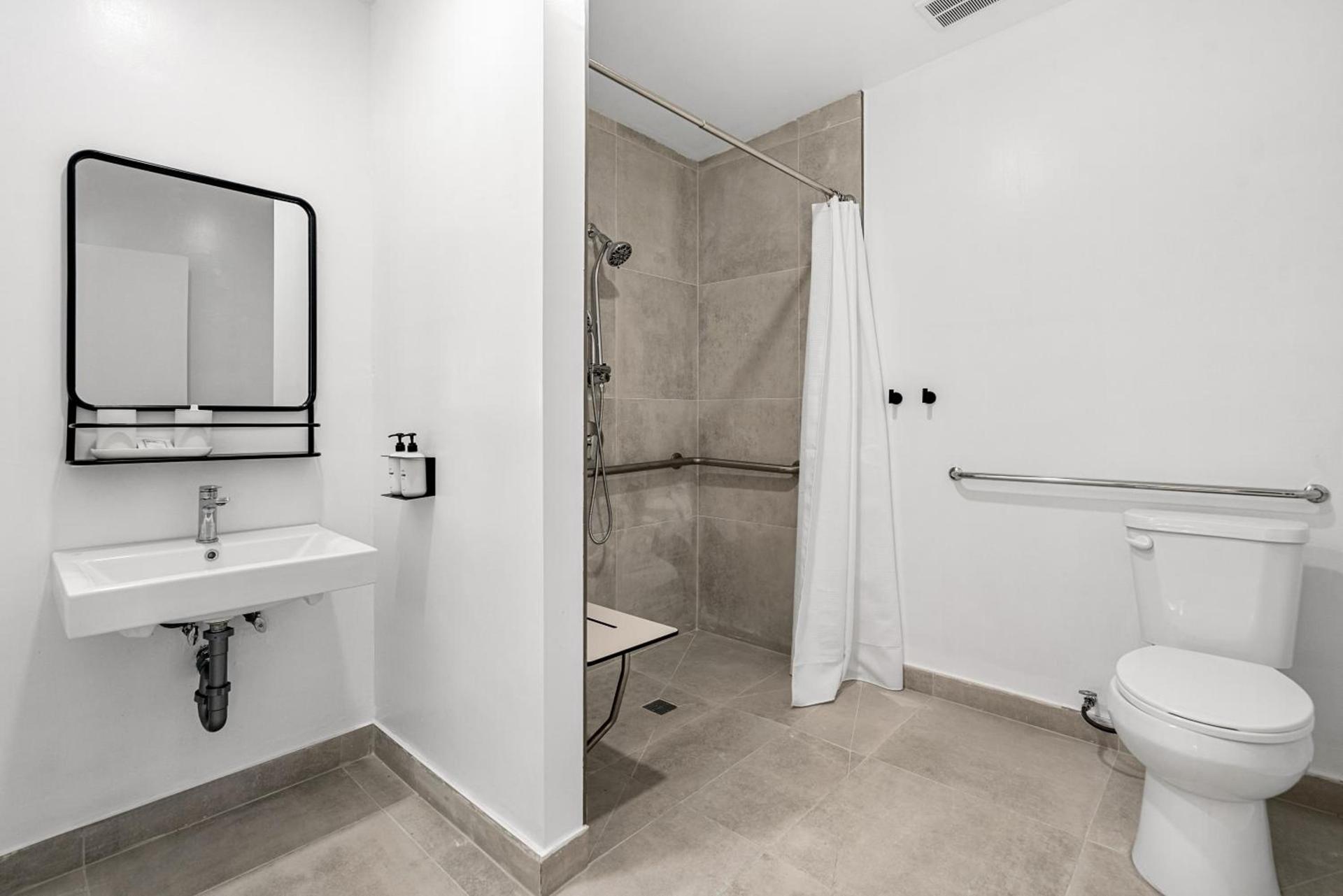 Aliza Hotel photo 18