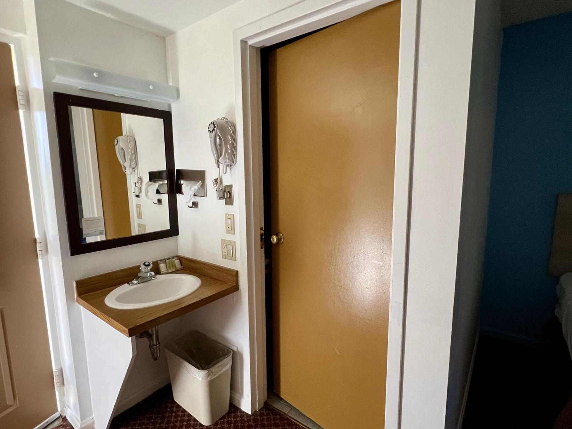 Travelodge by Wyndham Hershey photo 43