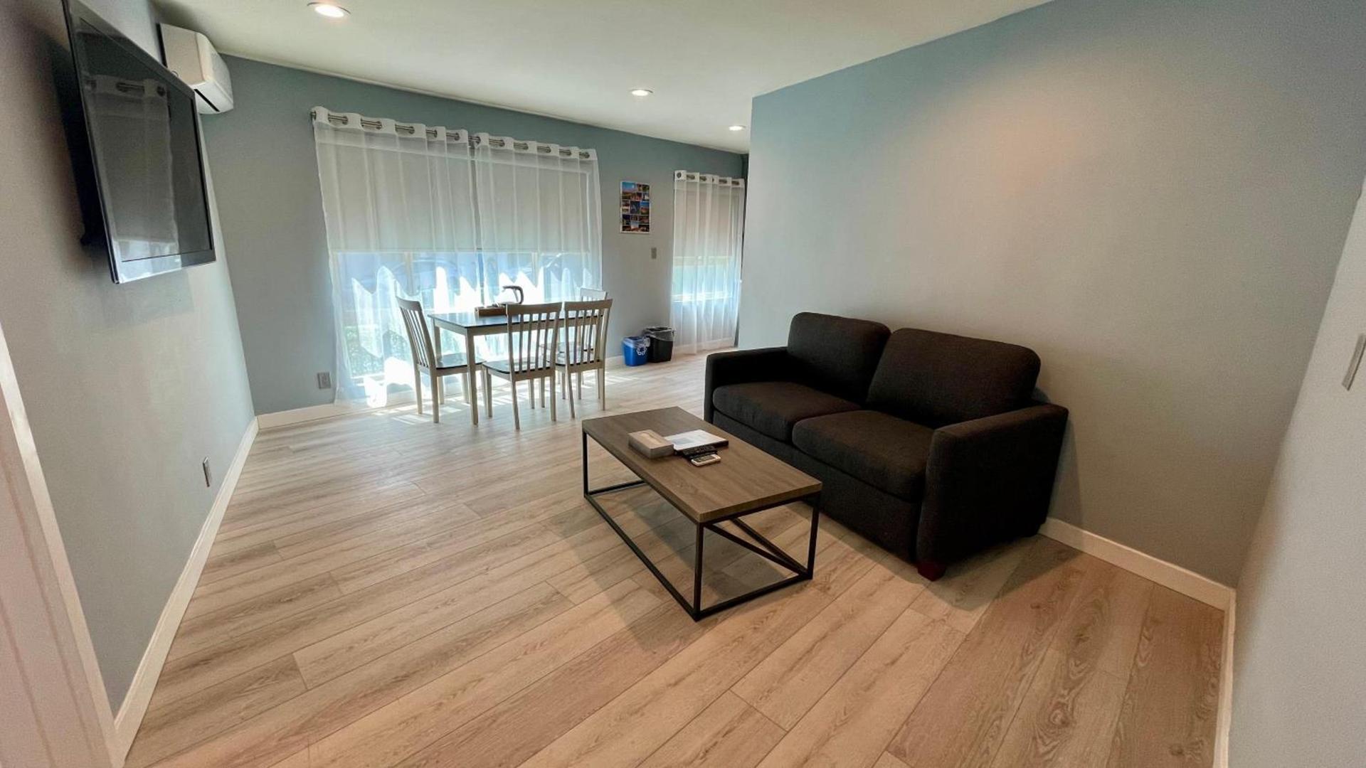 Quintessence ApartHotel photo 41