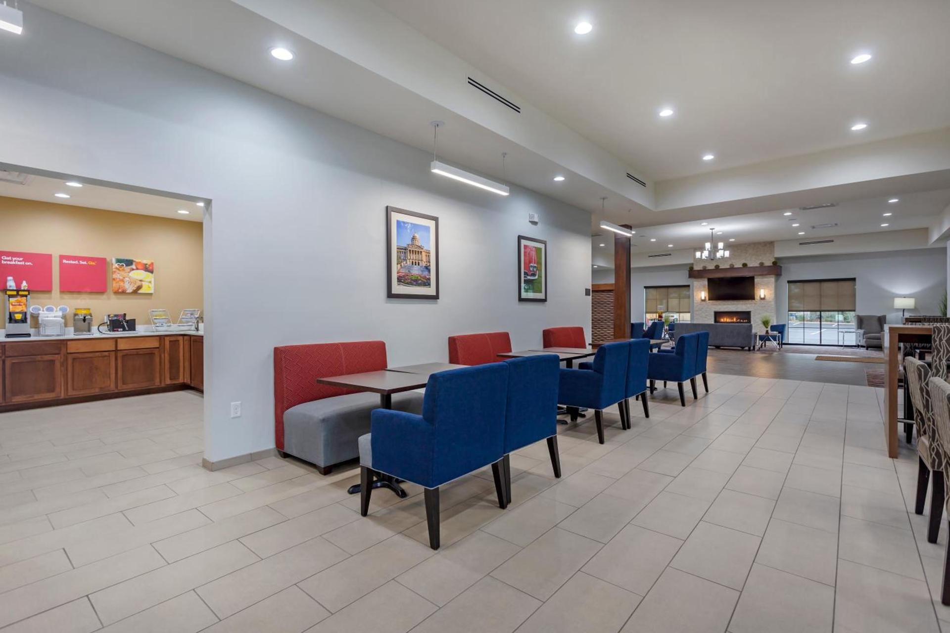 Comfort Suites Bowling Green Southeast photo 10