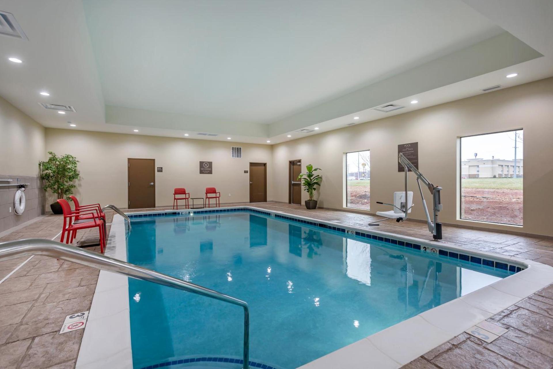 Comfort Suites Bowling Green Southeast photo 8