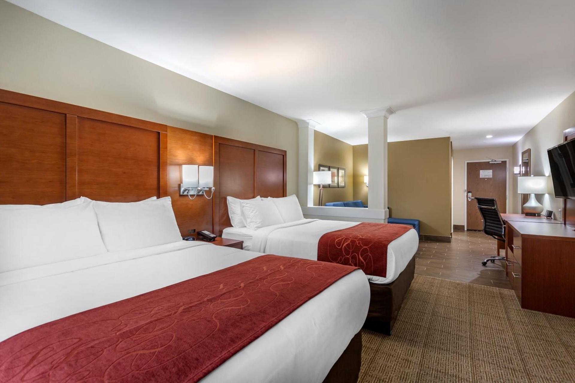 Comfort Suites Bowling Green Southeast photo 11