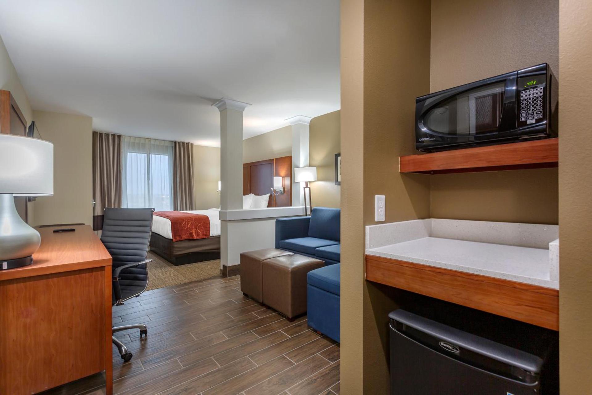 Comfort Suites Bowling Green Southeast photo 16