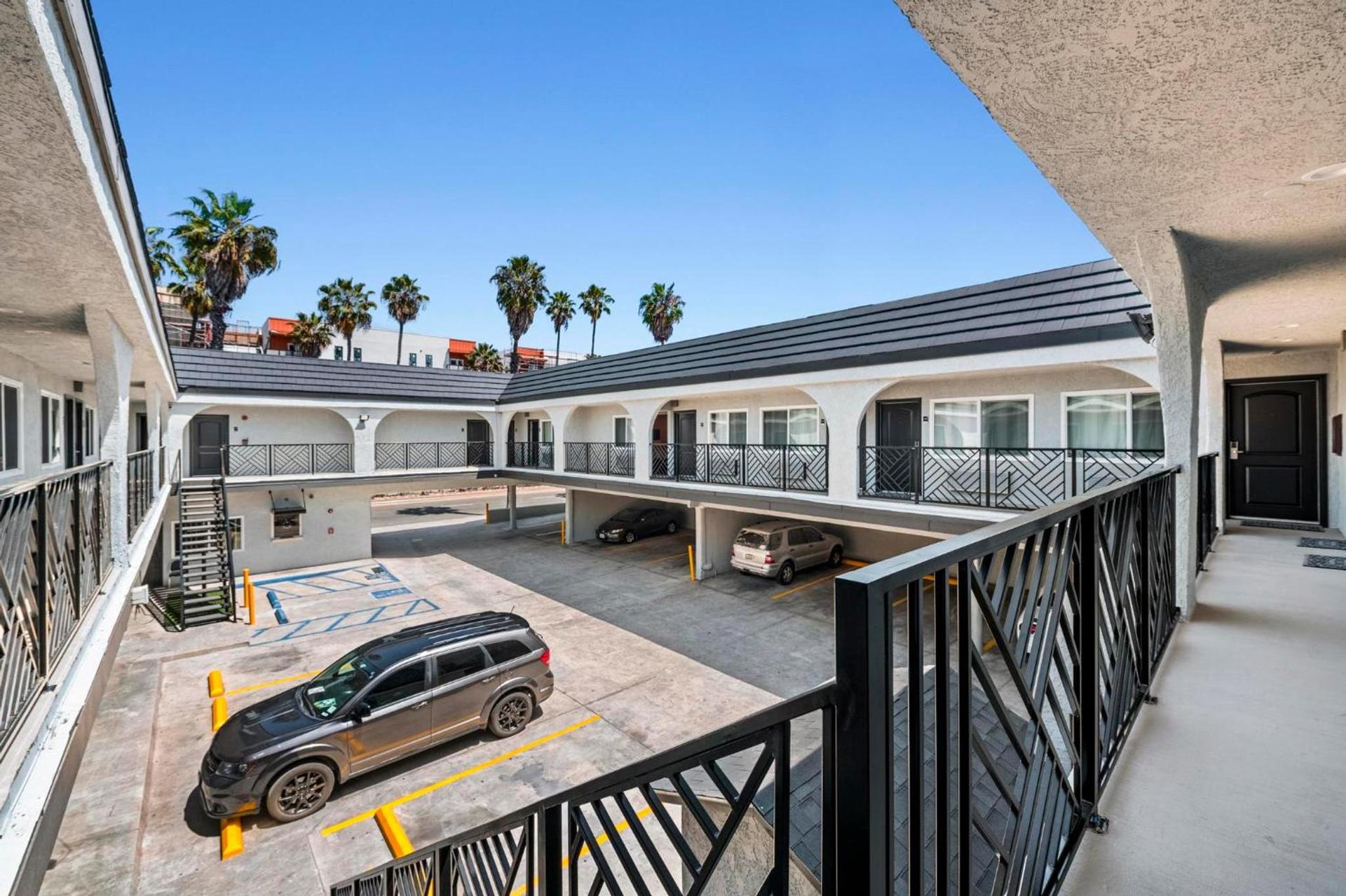 Hyland Inn Long Beach photo 6