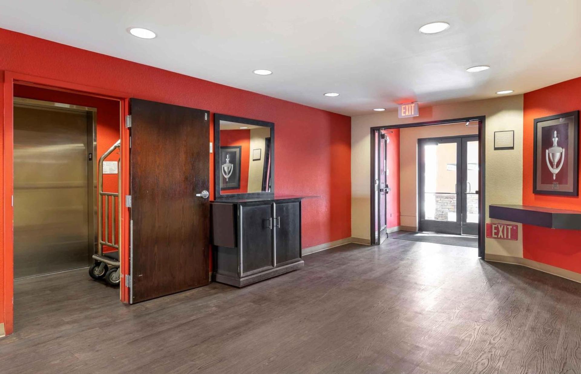Relax Suites Extended Stay - La Mirada photo 20