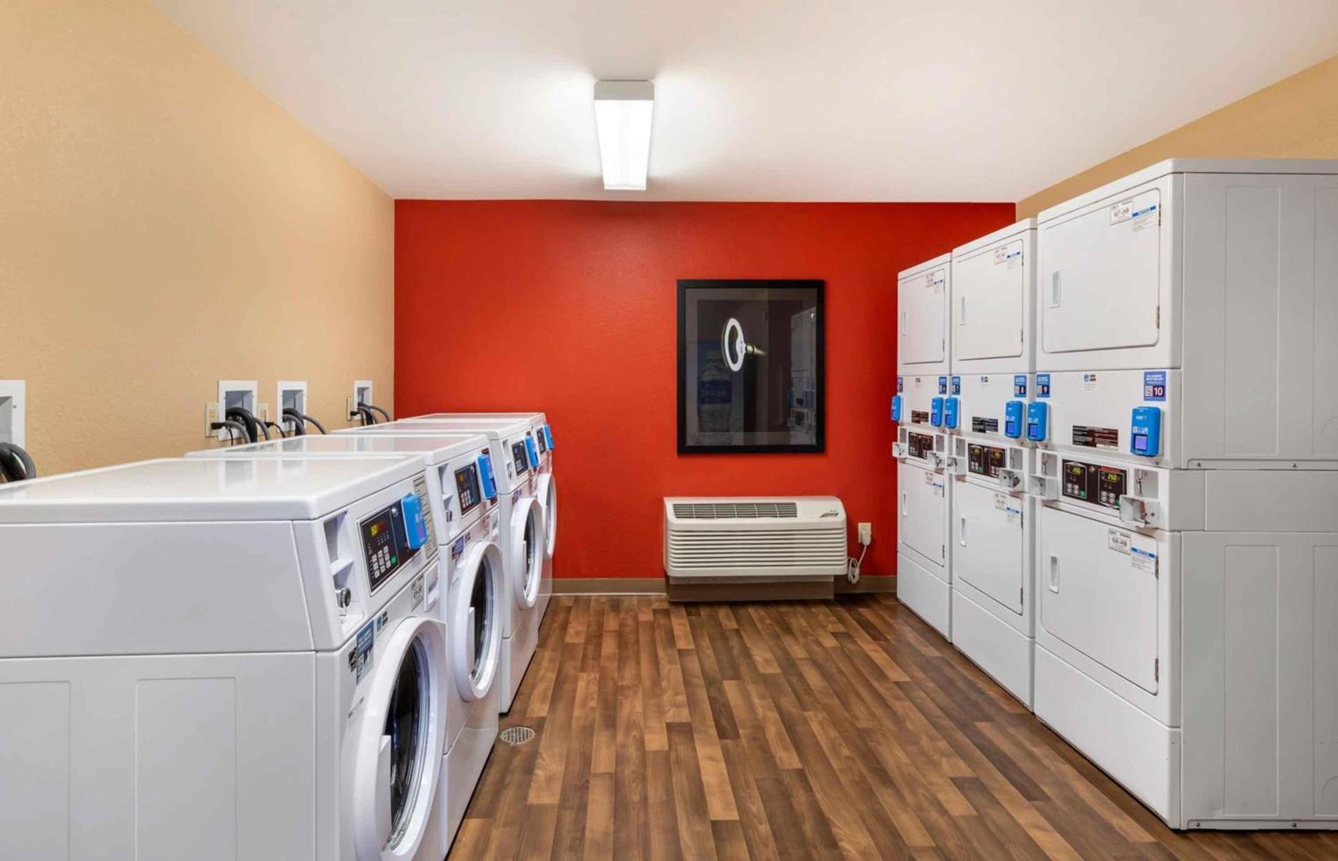 Relax Suites Extended Stay - La Mirada photo 4