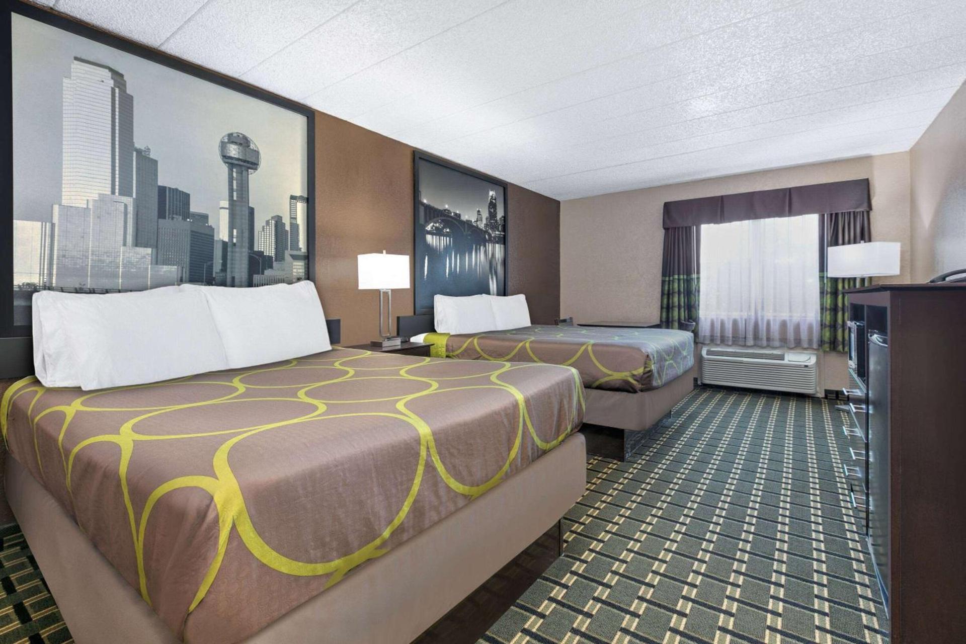 Super 8 by Wyndham Grand Prairie North photo 4