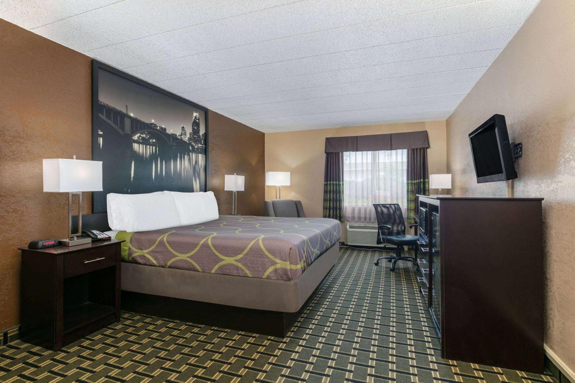 Super 8 by Wyndham Grand Prairie North photo 15