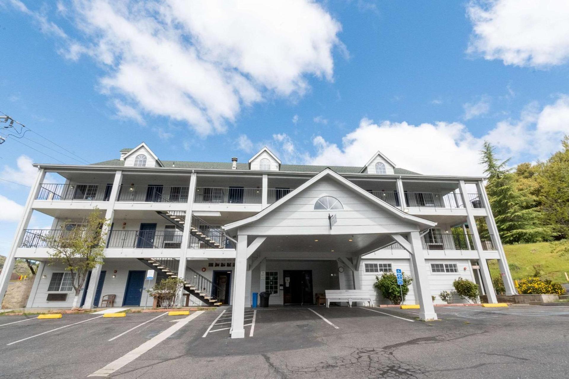 Quality Inn Yosemite Valley Gateway photo 29