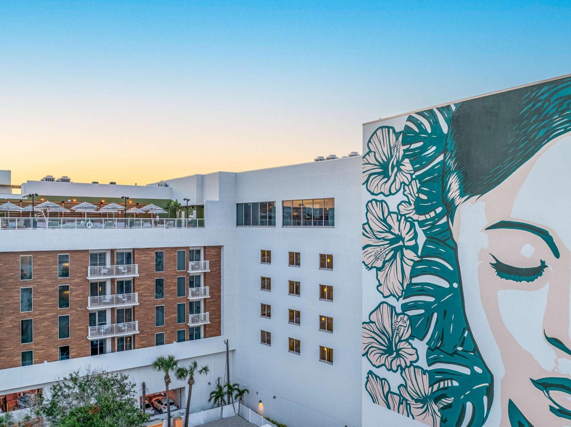 The Hiatus Clearwater Beach, Curio Collection By Hilton photo 7