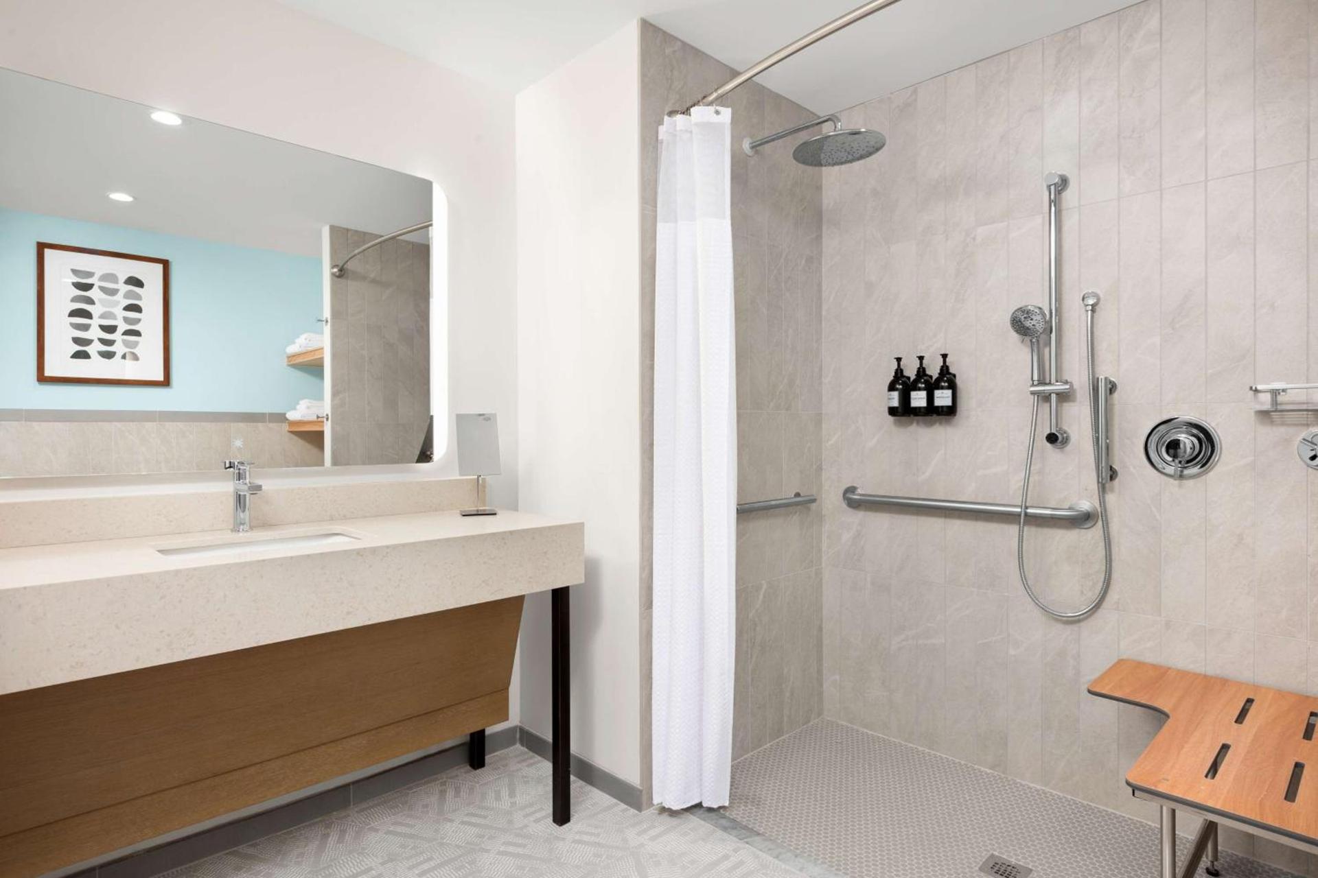 The Hiatus Clearwater Beach, Curio Collection By Hilton photo 55
