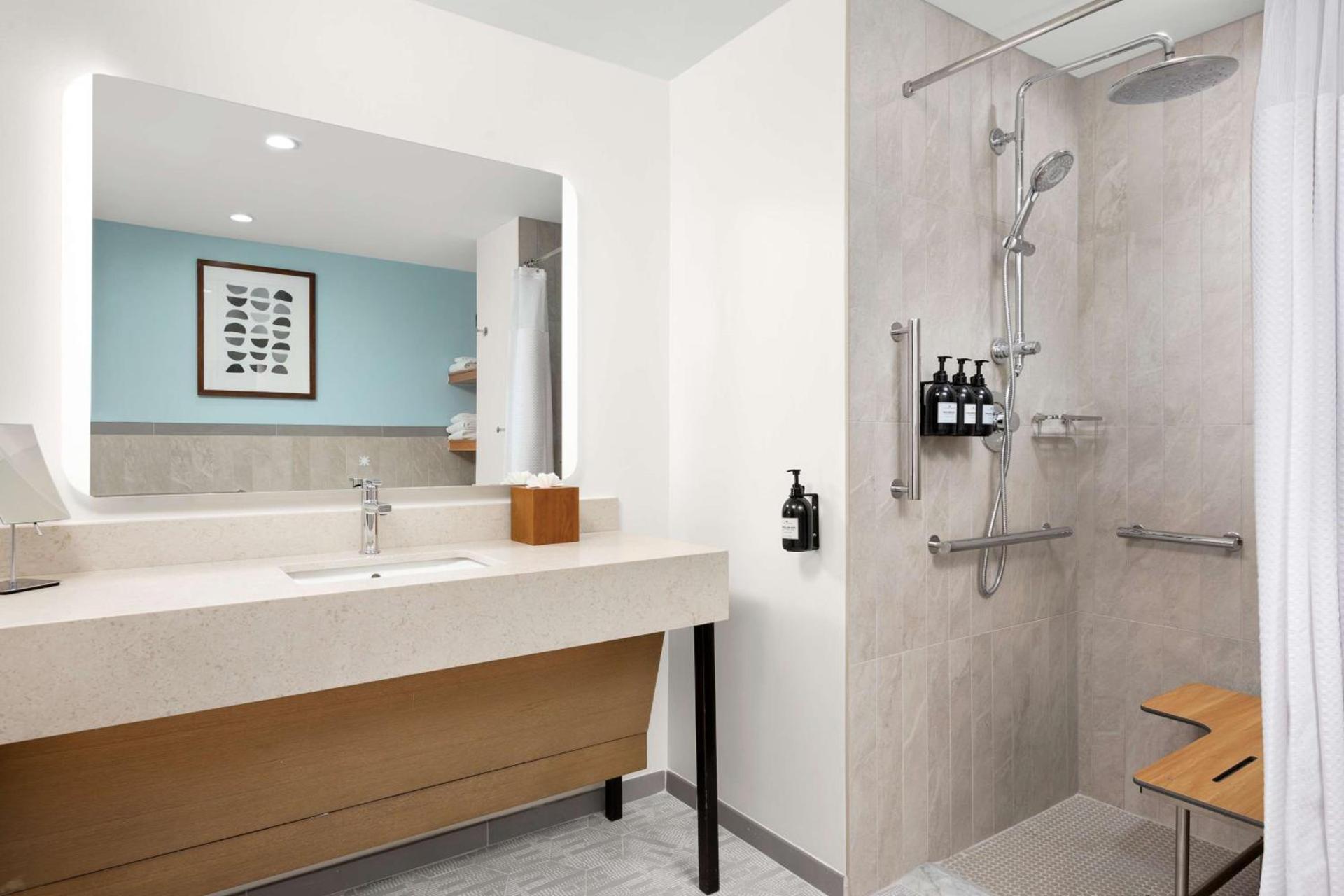The Hiatus Clearwater Beach, Curio Collection By Hilton photo 56